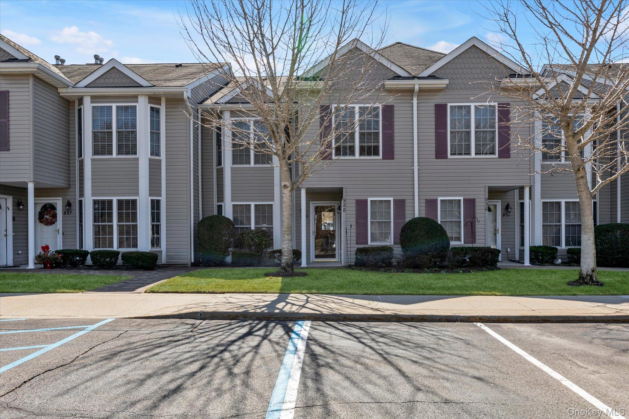 #3 photo, 928 Altessa Boulevard, সাফোক কাউন্টি Melville , NY 11747