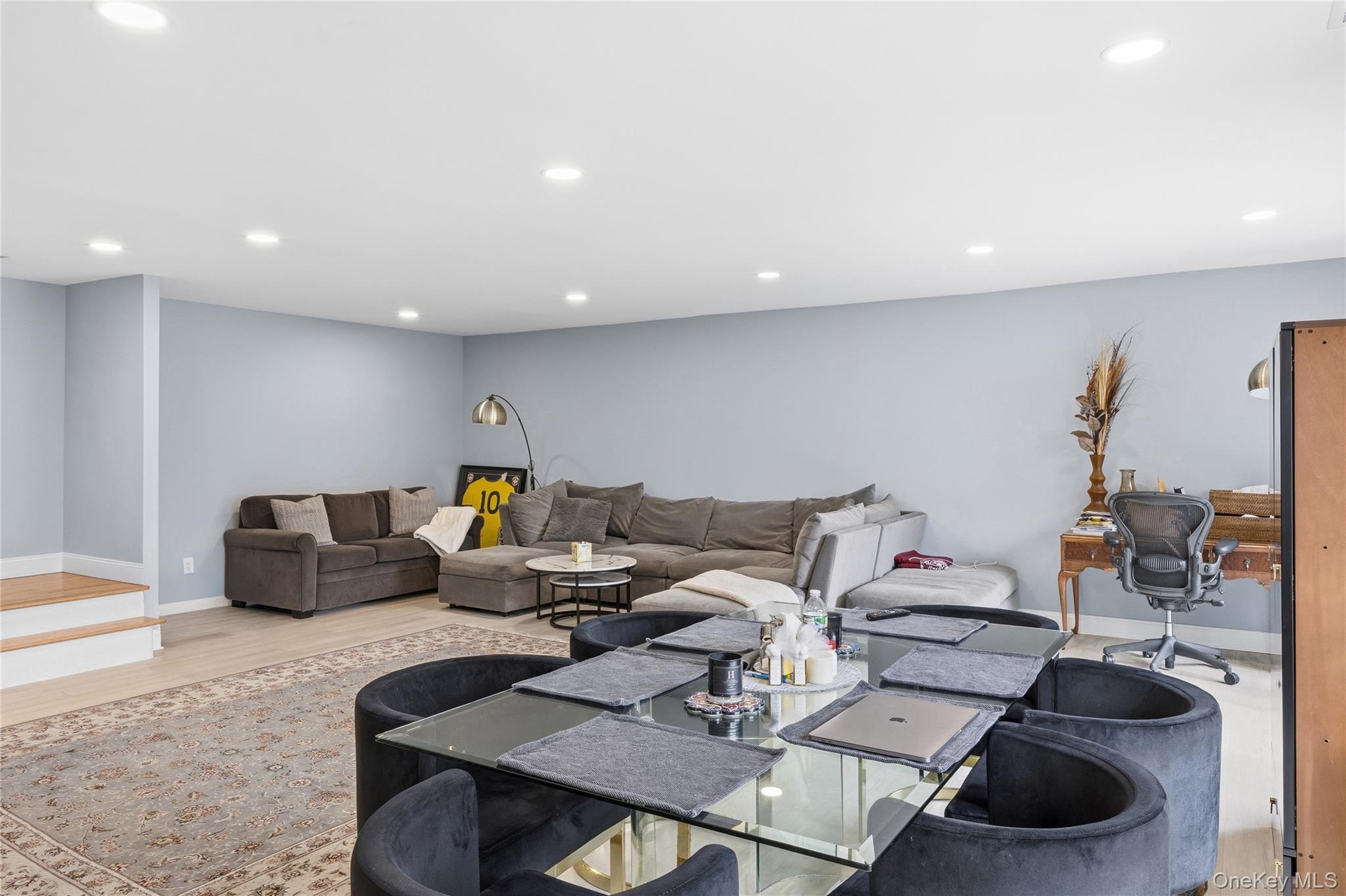 #6 photo, 63 Acorn Ponds Drive, নাসাউ কাউন্টি Roslyn , NY 11576