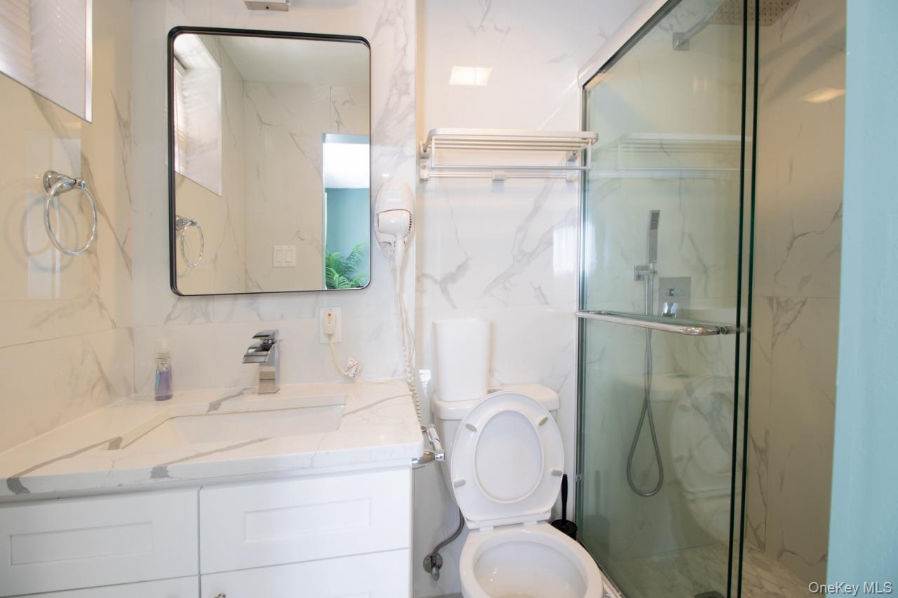 #8 photo, 14346 37TH Avenue, Flushing , NY 11354