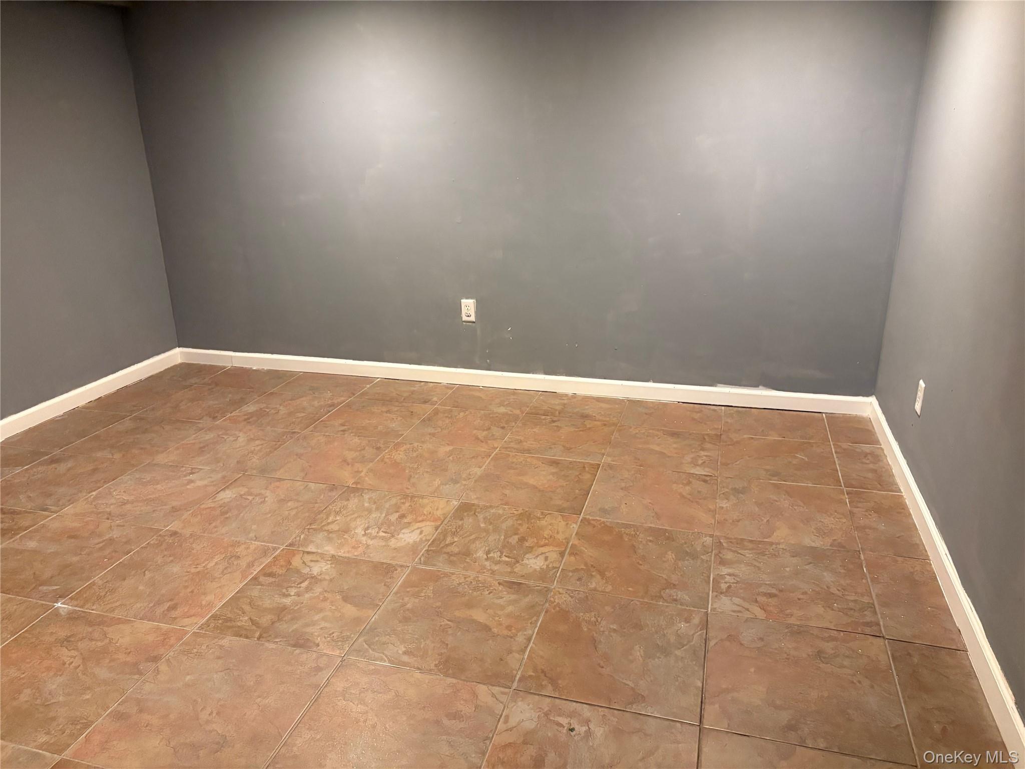 #18 photo, 23 Kime Avenue, সাফোক কাউন্টি North Babylon , NY 11703