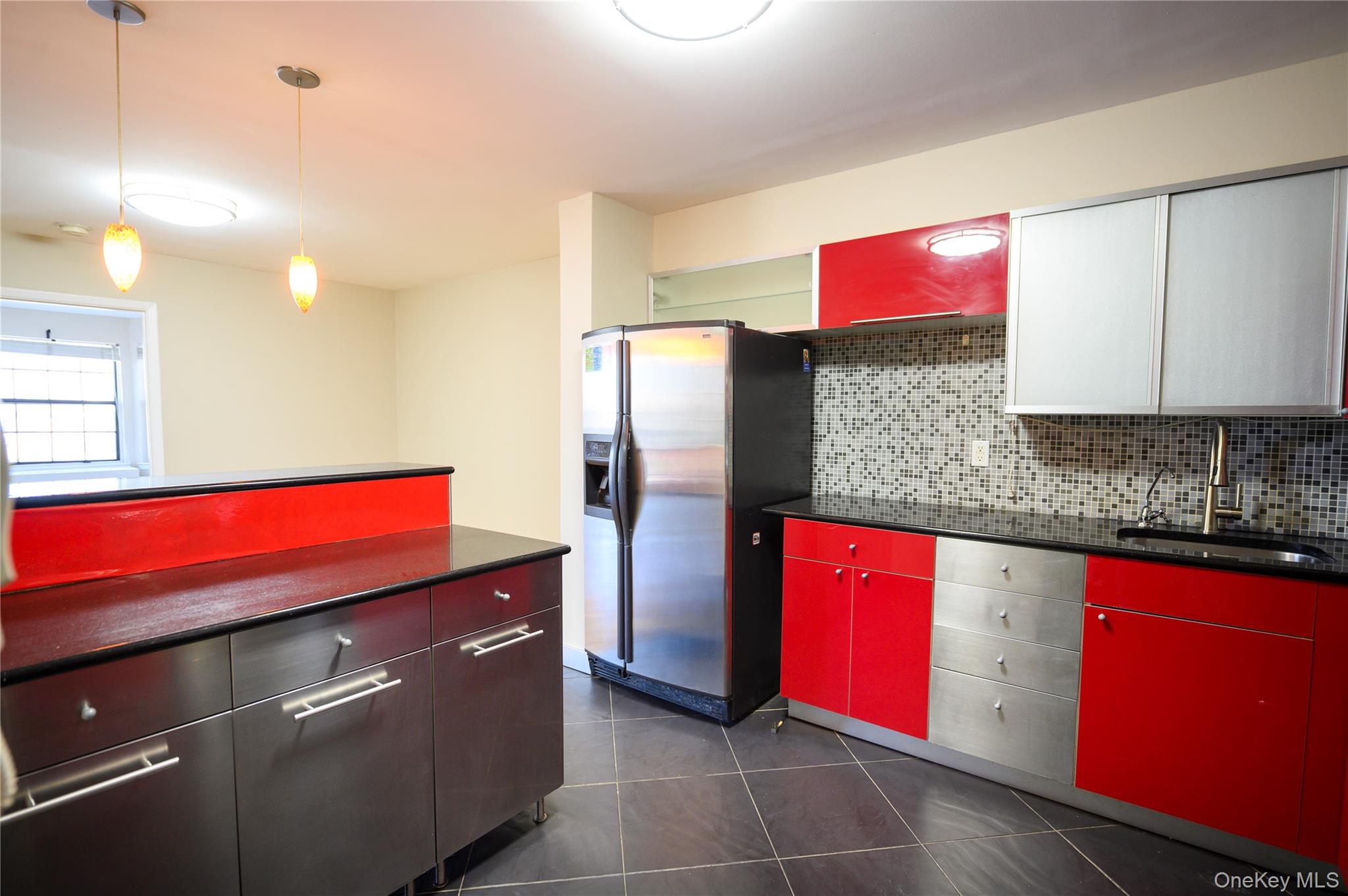 #12 photo, 7124 164th Street, Fresh Meadows , NY 11365