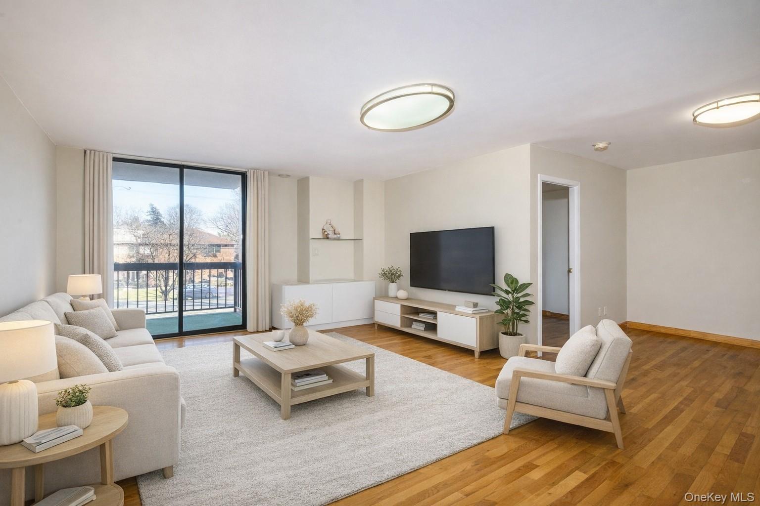 #4 photo, 7124 164th Street, Fresh Meadows , NY 11365