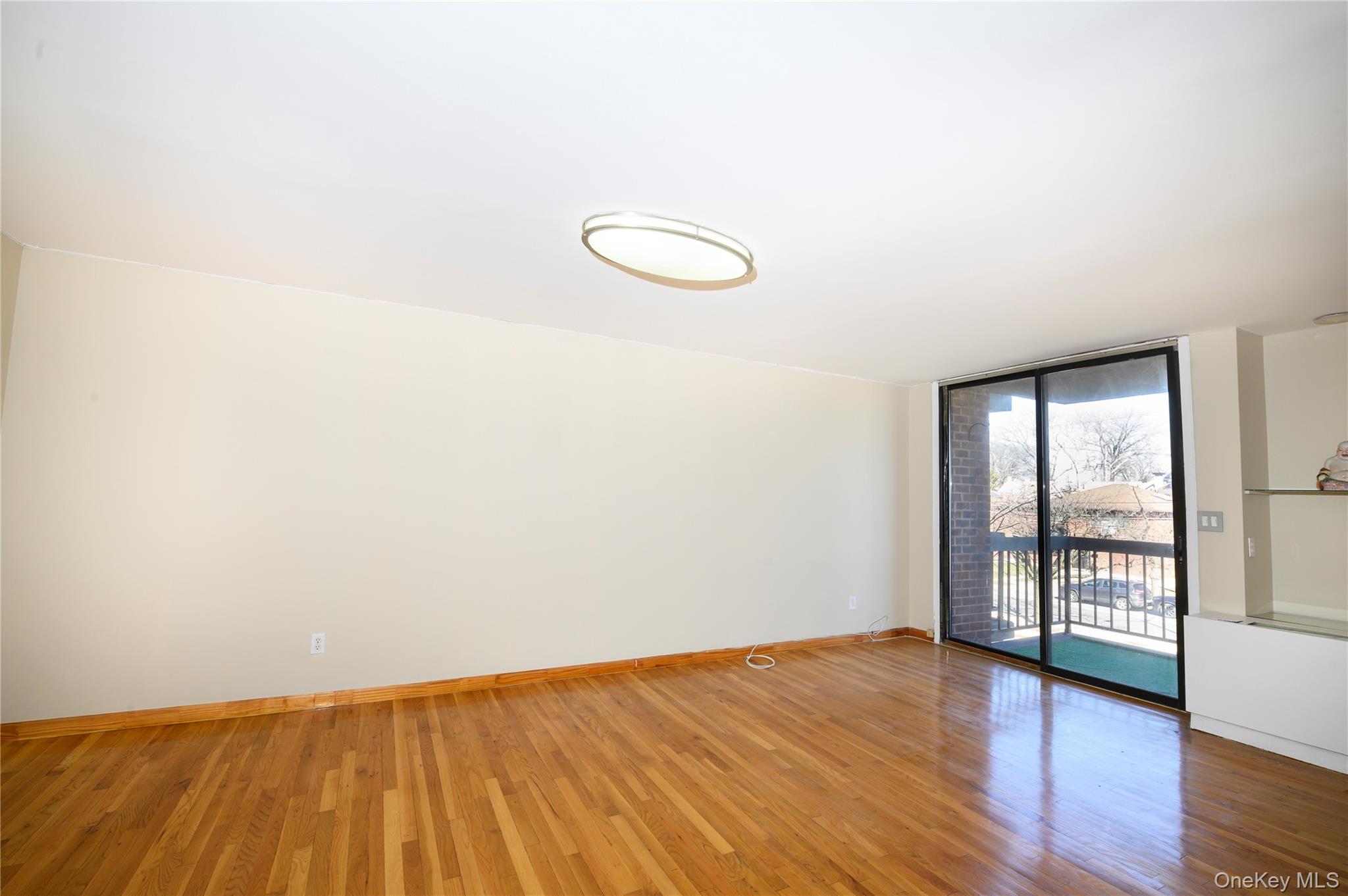 #6 photo, 7124 164th Street, Fresh Meadows , NY 11365