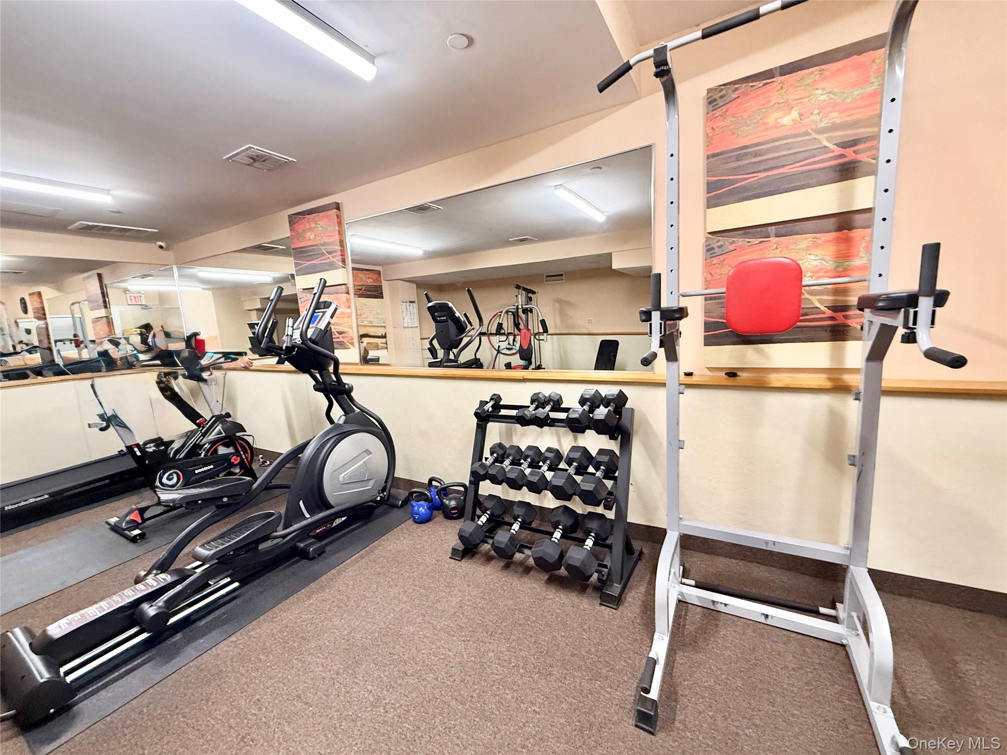 #14 photo, 63-14 Queens Boulevard, Woodside , NY 11377