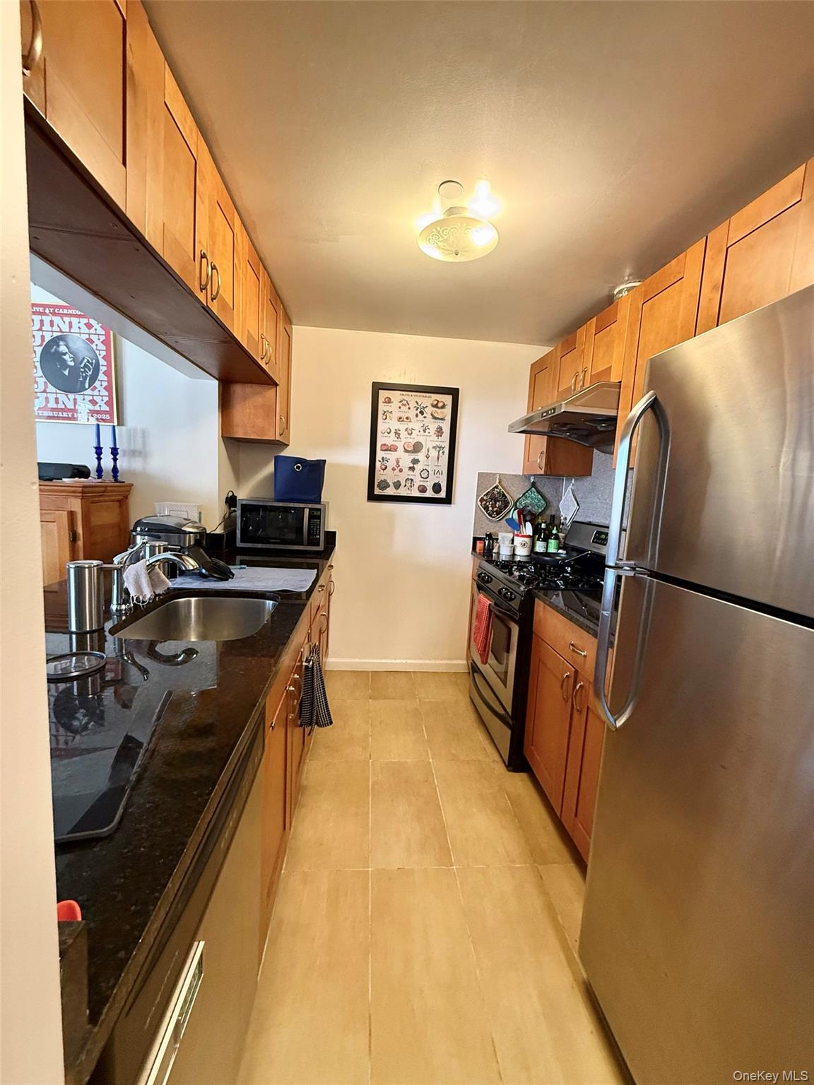 #7 photo, 63-14 Queens Boulevard, Woodside , NY 11377