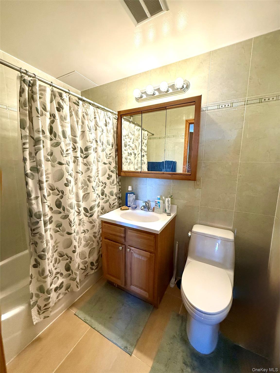 #9 photo, 63-14 Queens Boulevard, Woodside , NY 11377