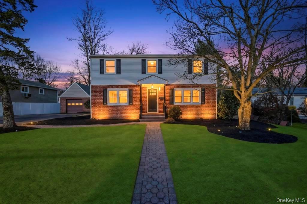 #1 photo, 27 Landscape Drive, সাফোক কাউন্টি Wheatley Heights , NY 11798