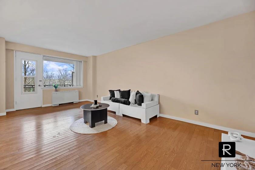 #7 photo, 3777 Independence Avenue, ব্রঙ্কস Riverdale , NY 10463