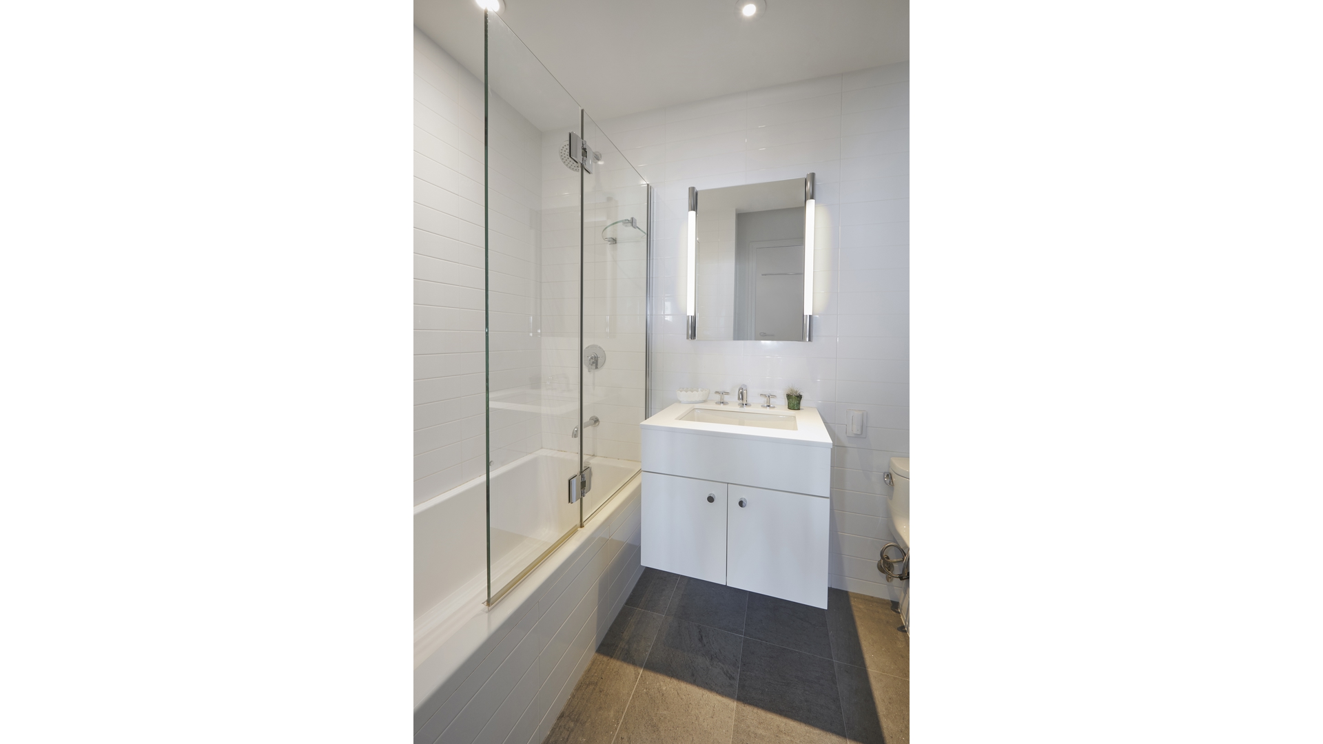 #11 photo, 200 E 62ND Street, Lenox Hill , NY 10065