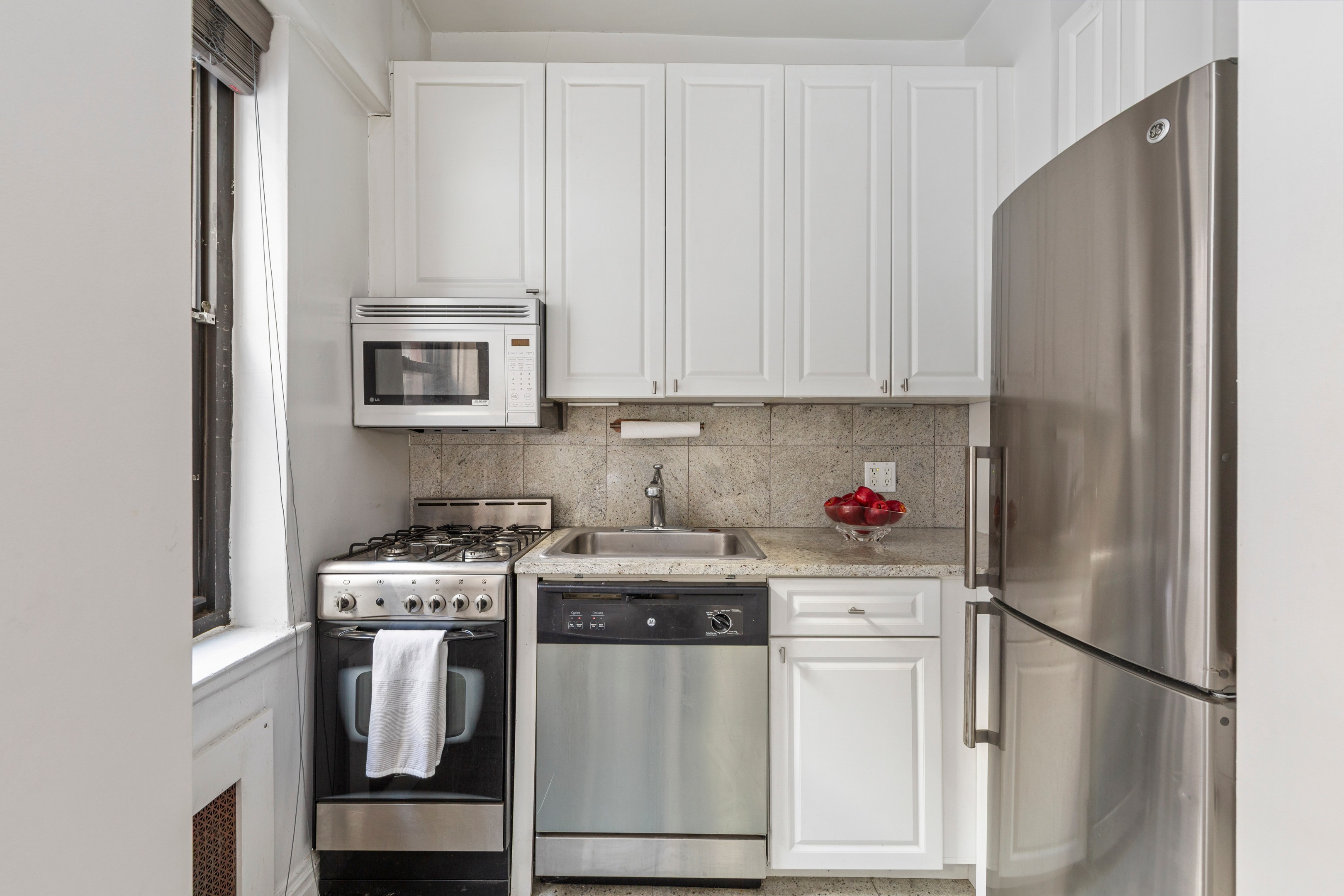 #3 photo, 405 E 63rd Street, मैनहटन Lenox Hill , NY 10065