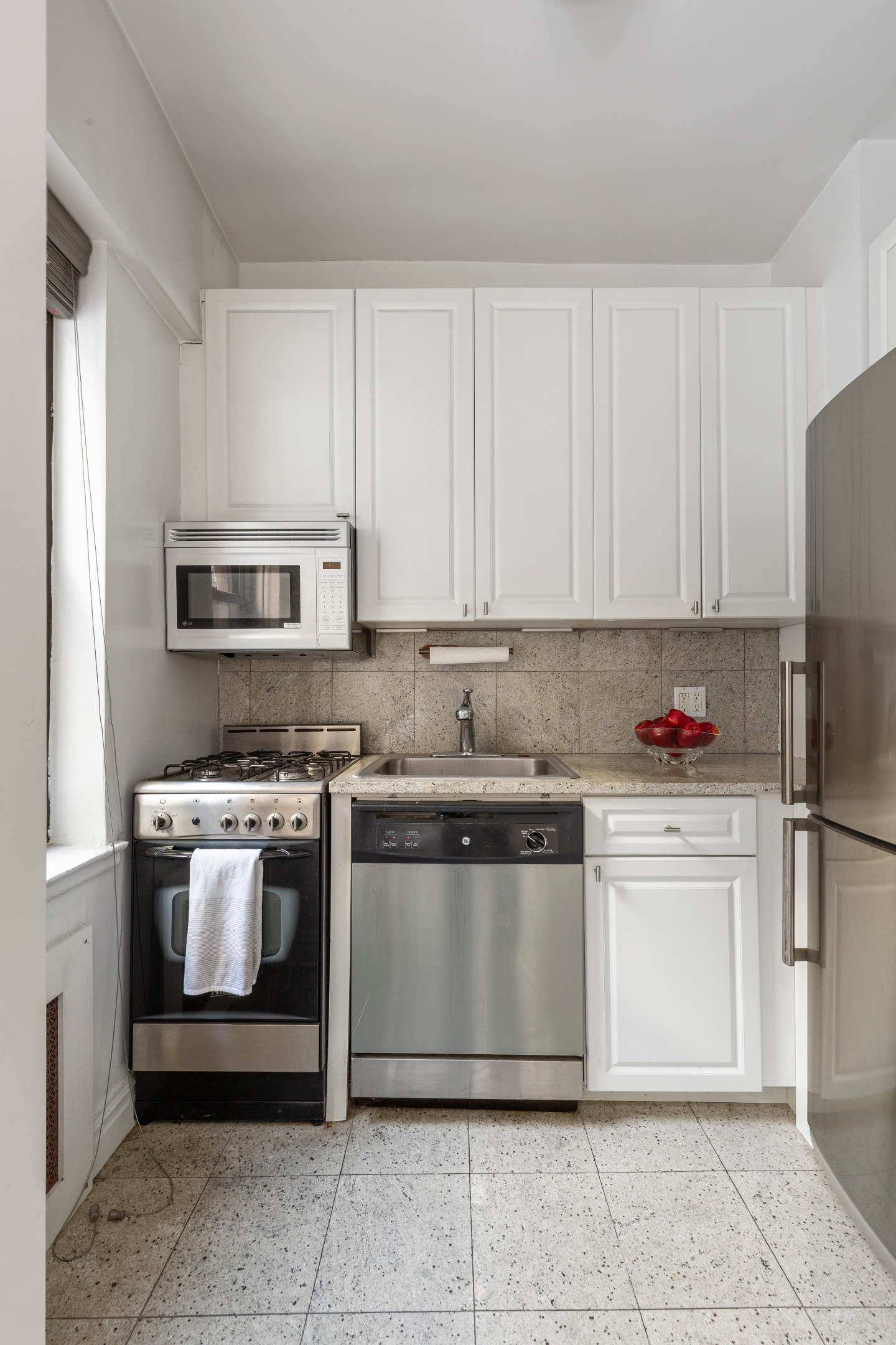 #4 photo, 405 E 63rd Street, मैनहटन Lenox Hill , NY 10065