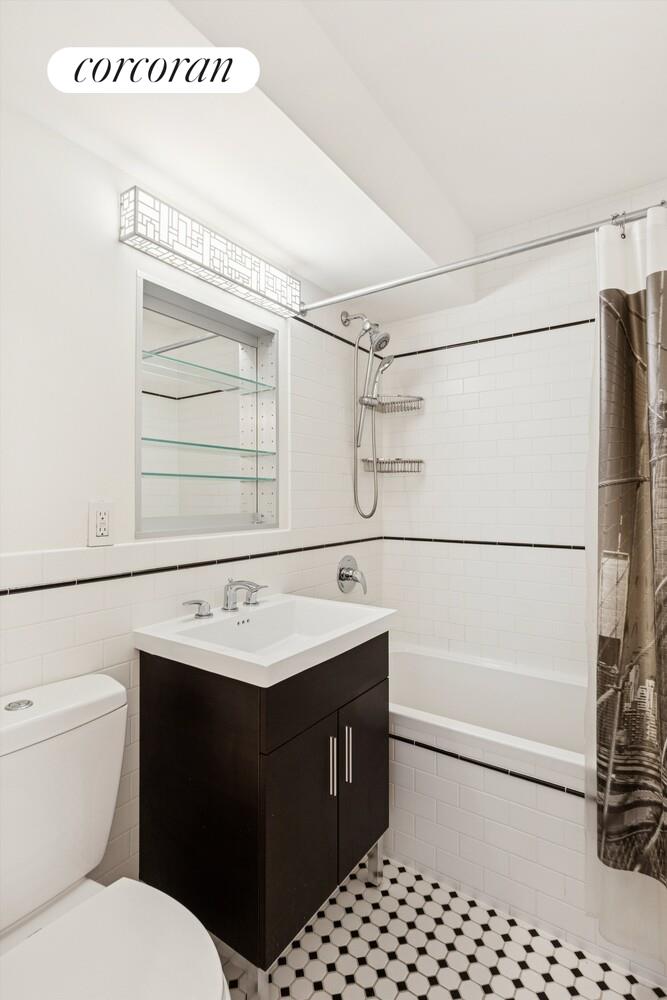 #9 photo, 230 JAY Street, Downtown Brooklyn , NY 11201