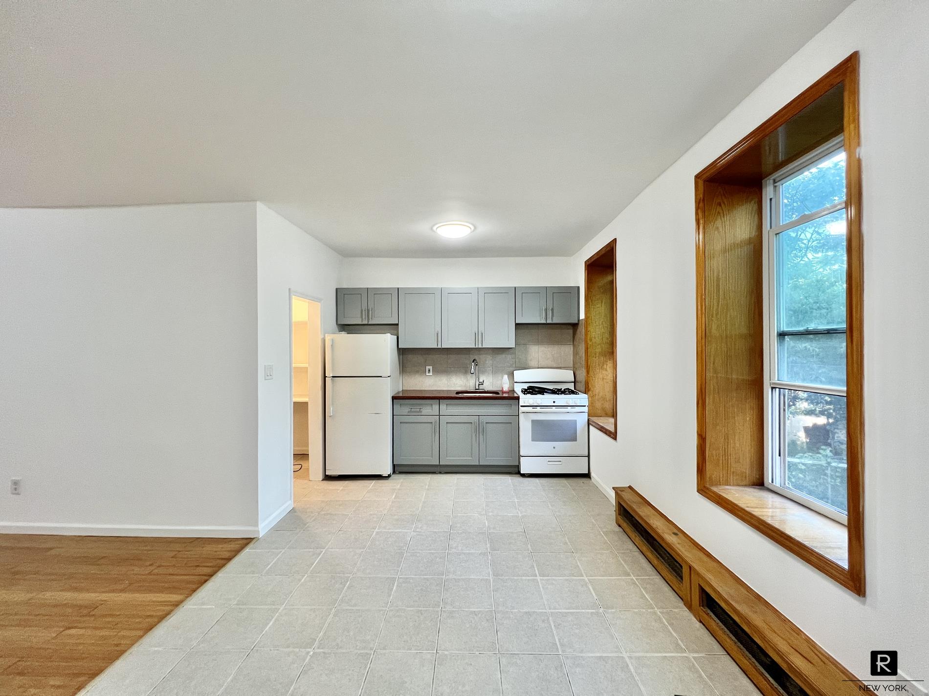 #3 photo, 106-15 Guy R Brewer Boulevard, Jamaica , NY 11433