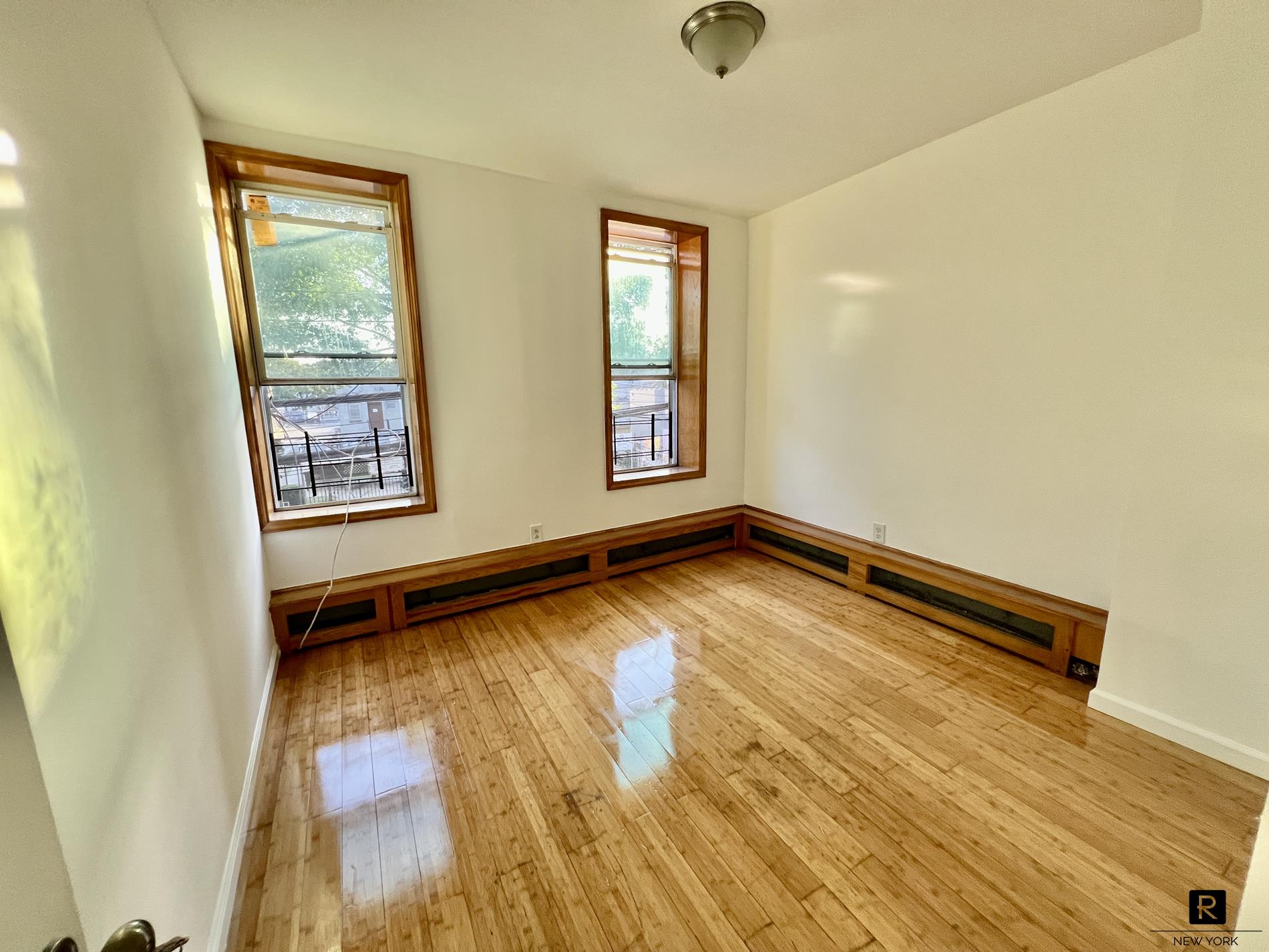 #7 photo, 106-15 Guy R Brewer Boulevard, Jamaica , NY 11433