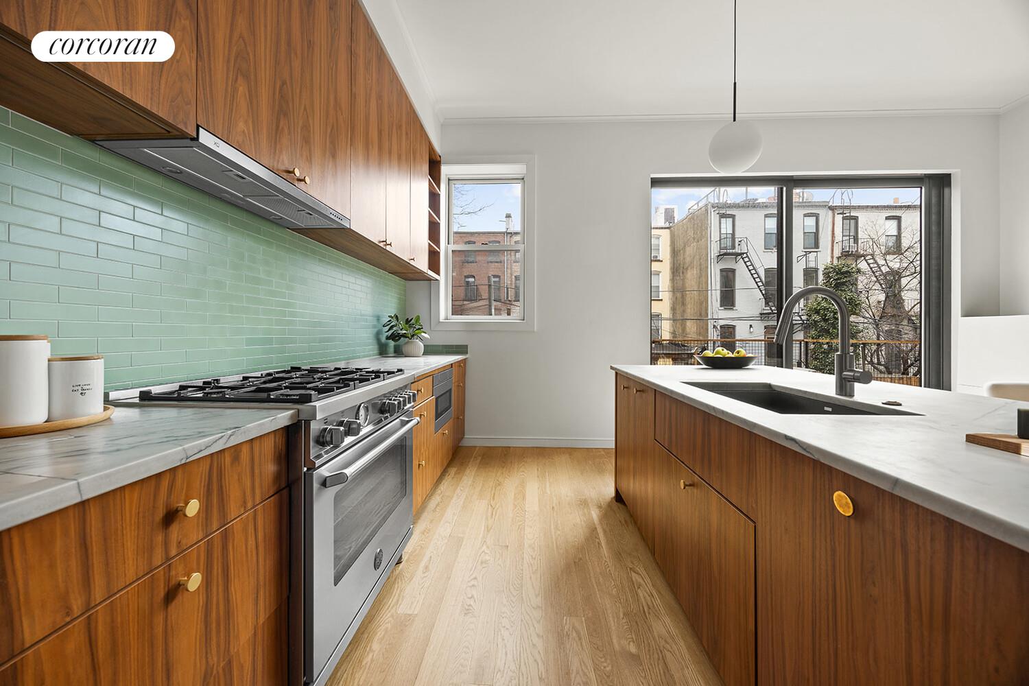 #5 photo, 426 8TH Street, Park Slope , NY 11215