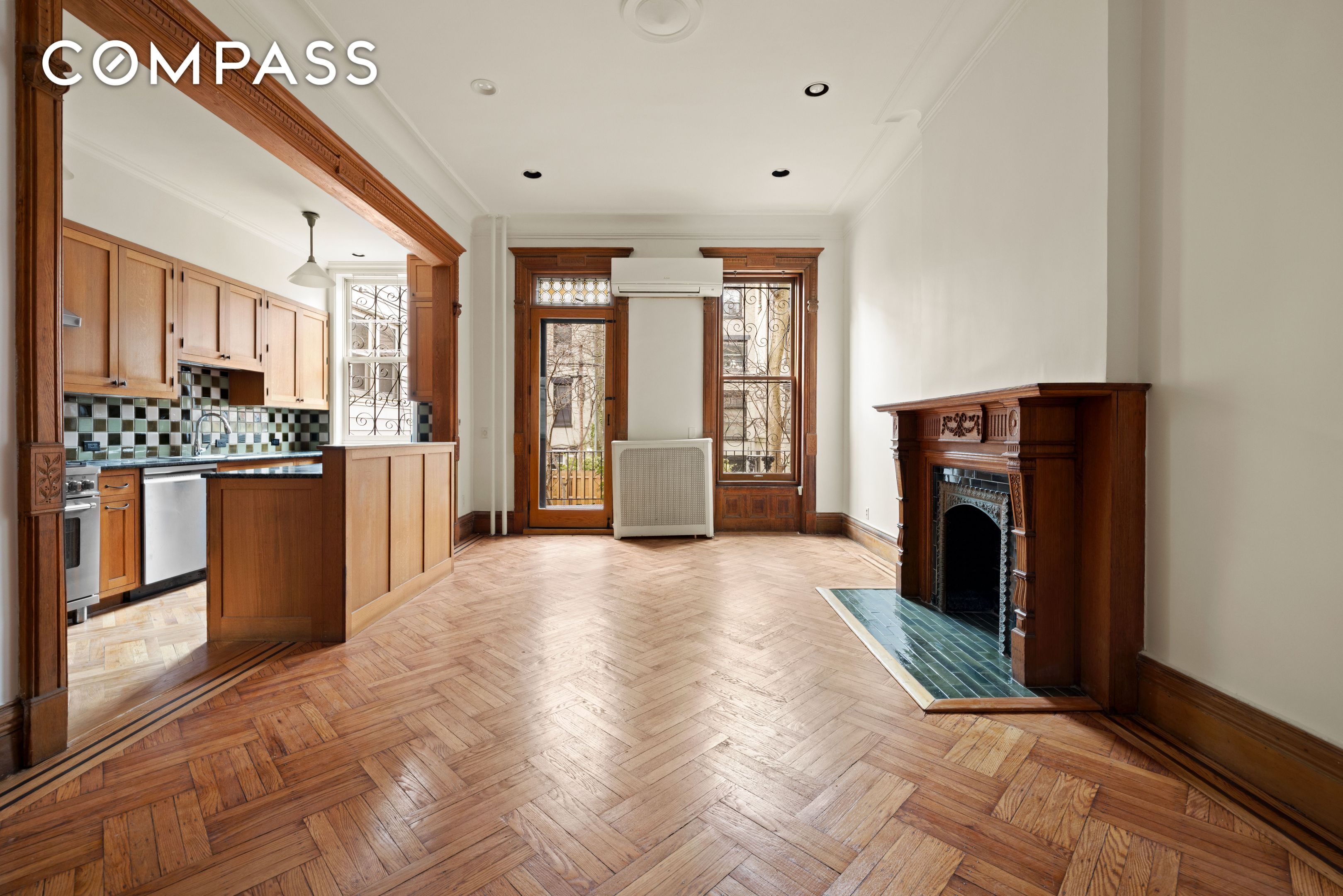 #4 photo, 906 President Street, Park Slope , NY 11215