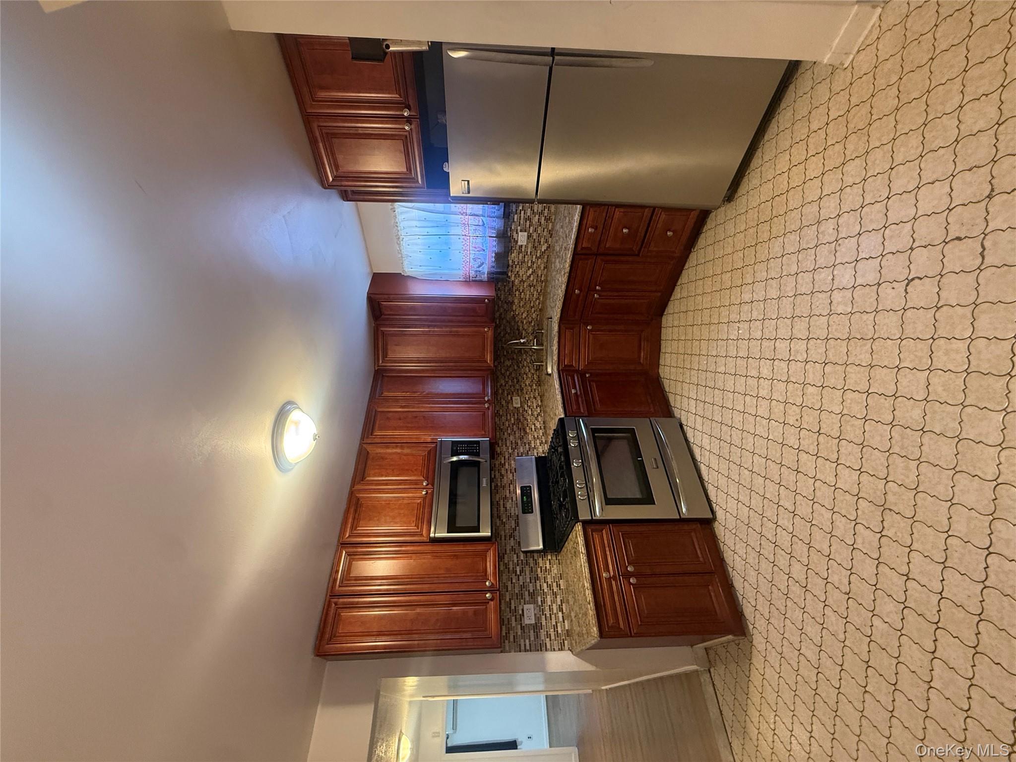 #2 photo, 849 E 221st Street, ব্রঙ্কস Bronx , NY 10467