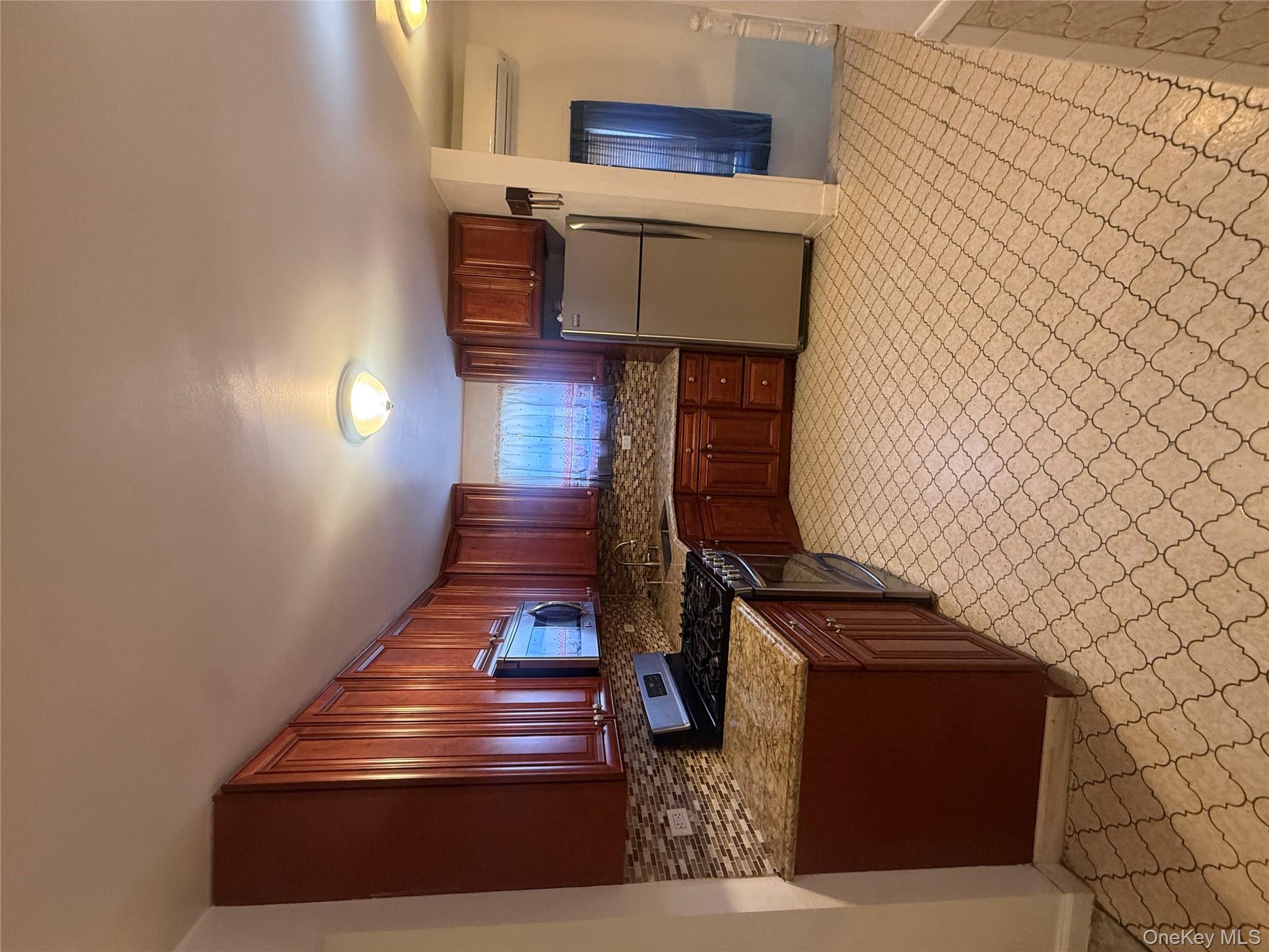 #3 photo, 849 E 221st Street, ব্রঙ্কস Bronx , NY 10467