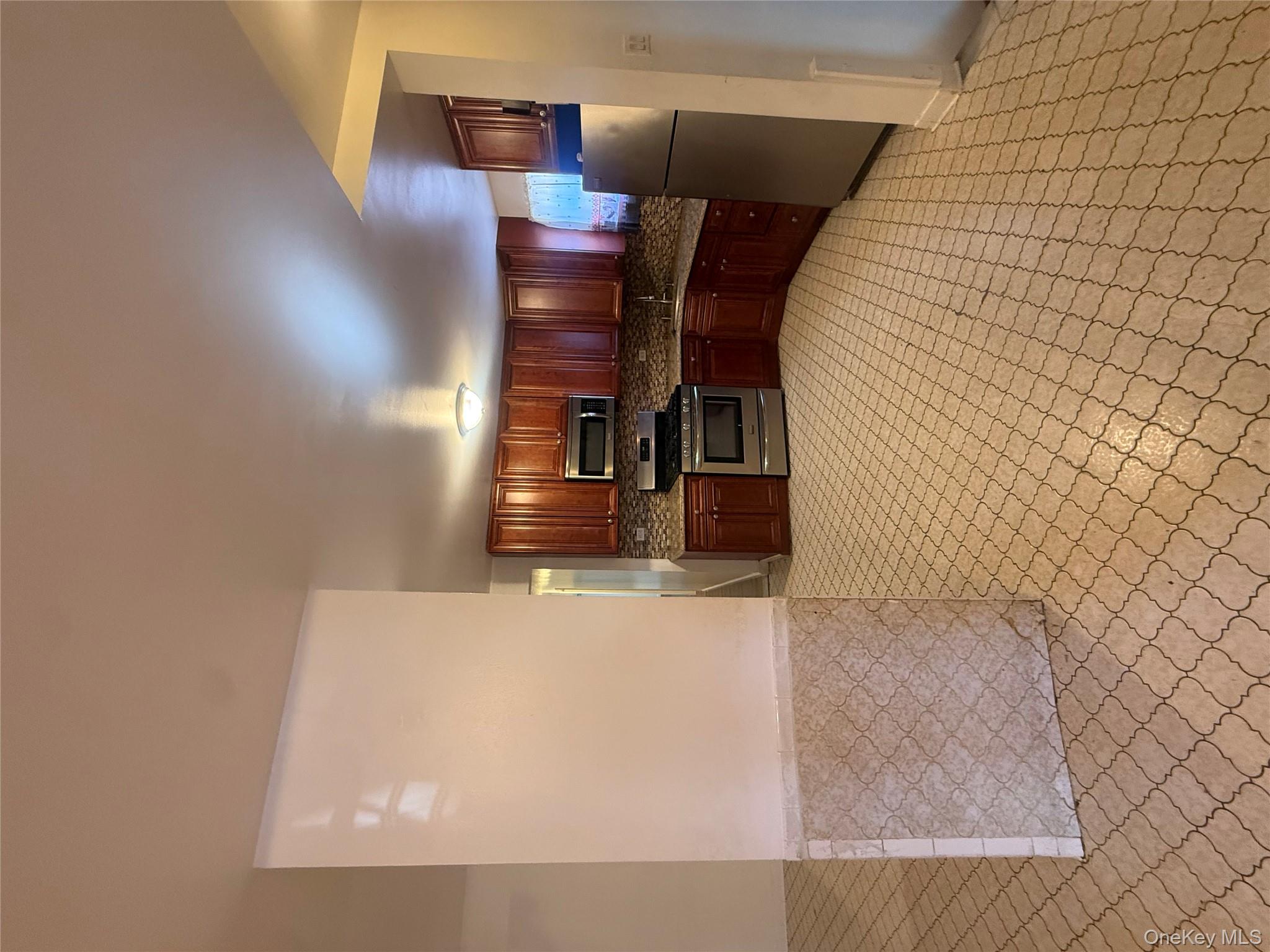 #4 photo, 849 E 221st Street, ব্রঙ্কস Bronx , NY 10467