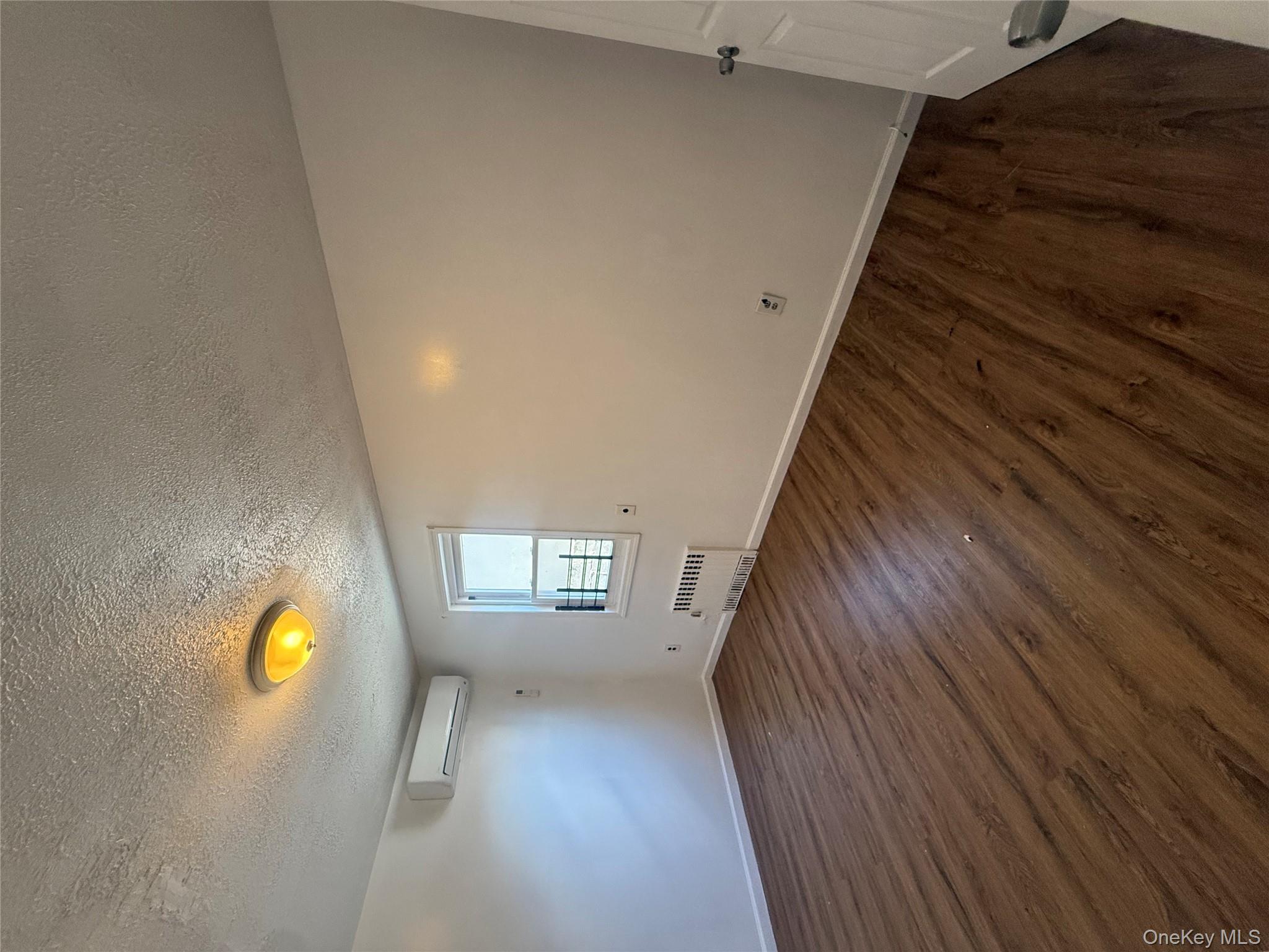 #8 photo, 849 E 221st Street, ব্রঙ্কস Bronx , NY 10467