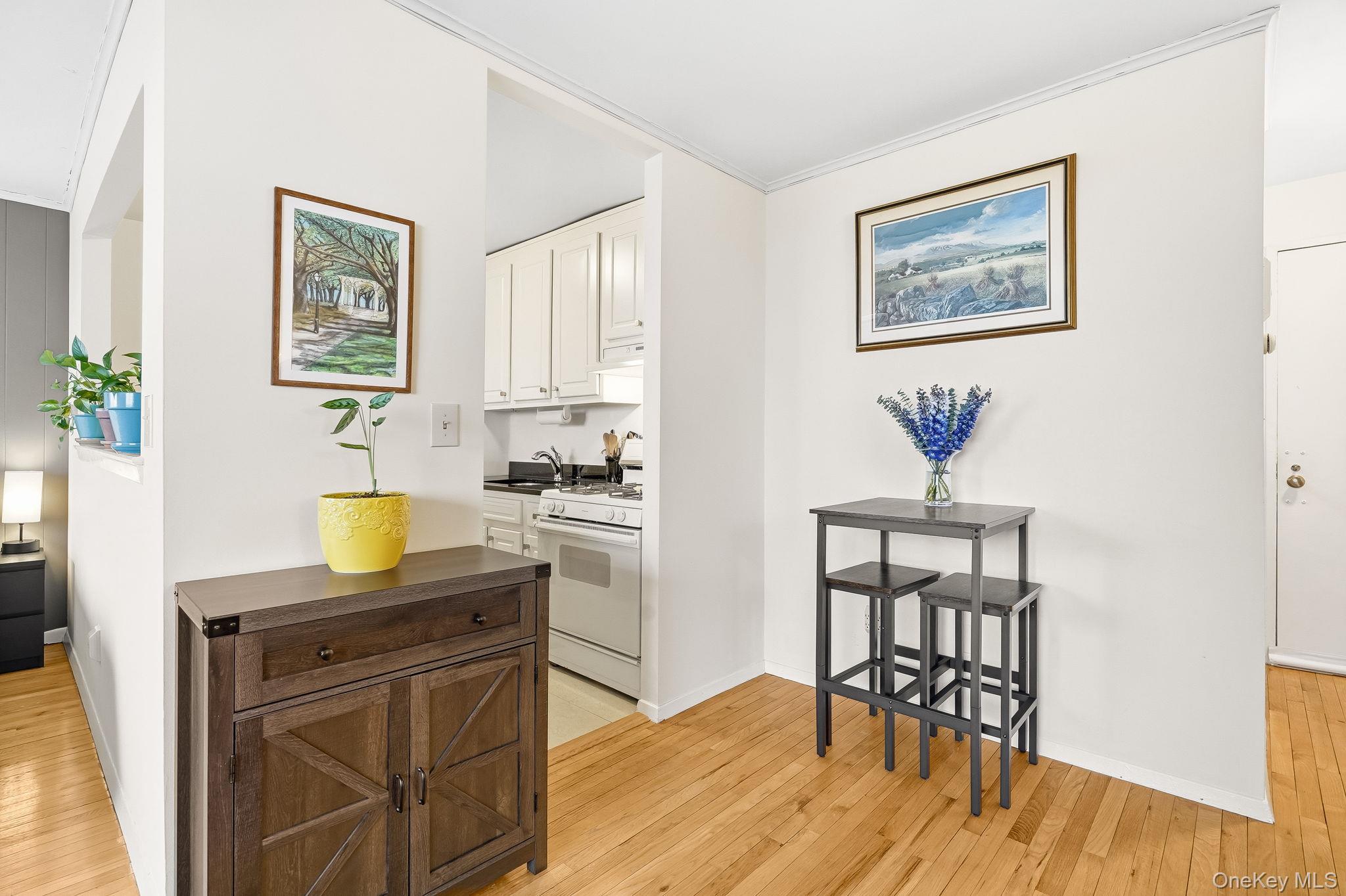 #7 photo, 395 Westchester Avenue, Port Chester , NY 10573