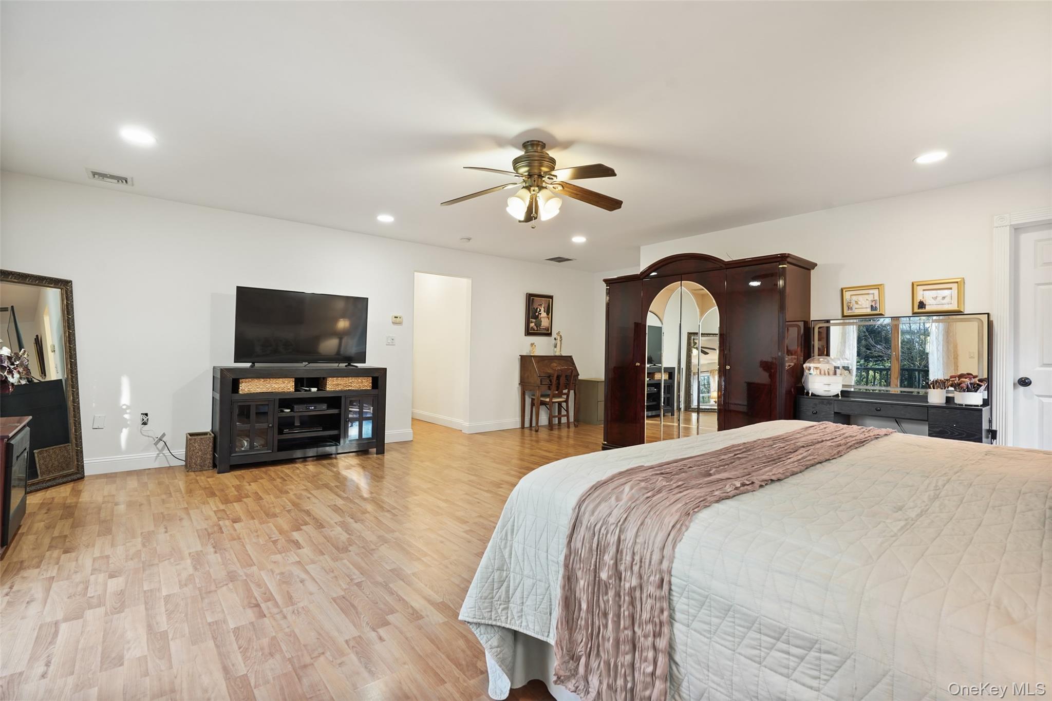 #17 photo, 1356 Artis Road, Shrub Oak , NY 10588