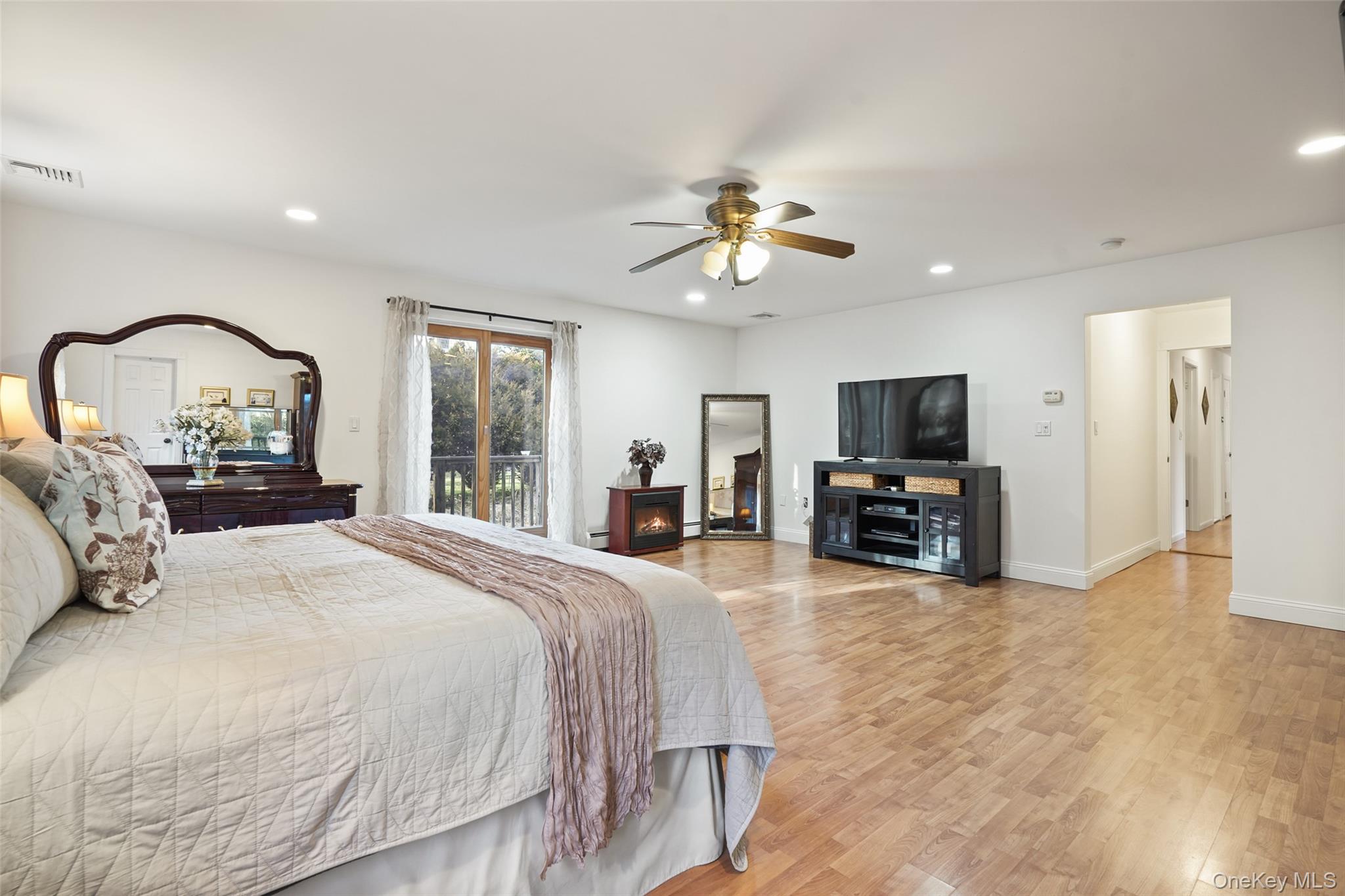 #18 photo, 1356 Artis Road, Shrub Oak , NY 10588