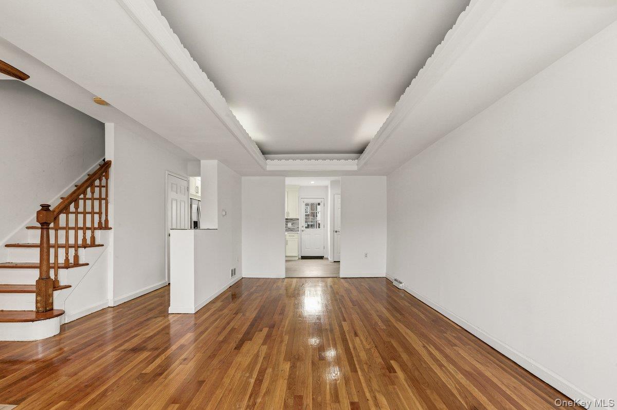 #12 photo, 220 Calhoun Avenue, ব্রঙ্কস Bronx , NY 10465