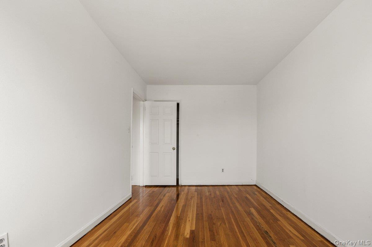 #18 photo, 220 Calhoun Avenue, ব্রঙ্কস Bronx , NY 10465