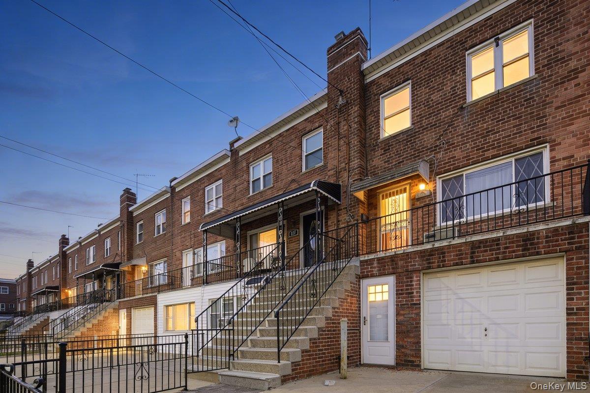 #3 photo, 220 Calhoun Avenue, ব্রঙ্কস Bronx , NY 10465