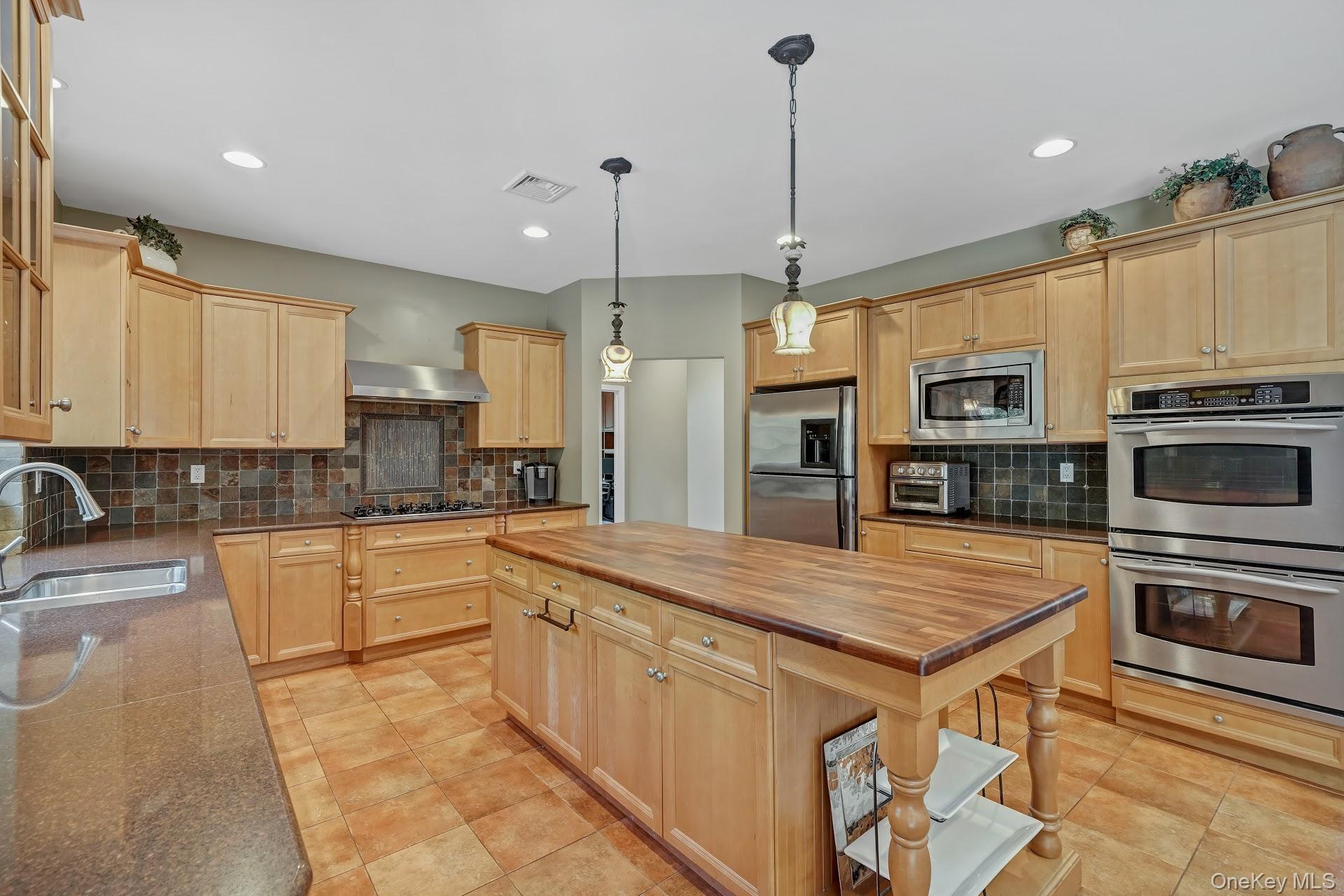 #18 photo, 24 Charnwood Drive, Suffern , NY 10901