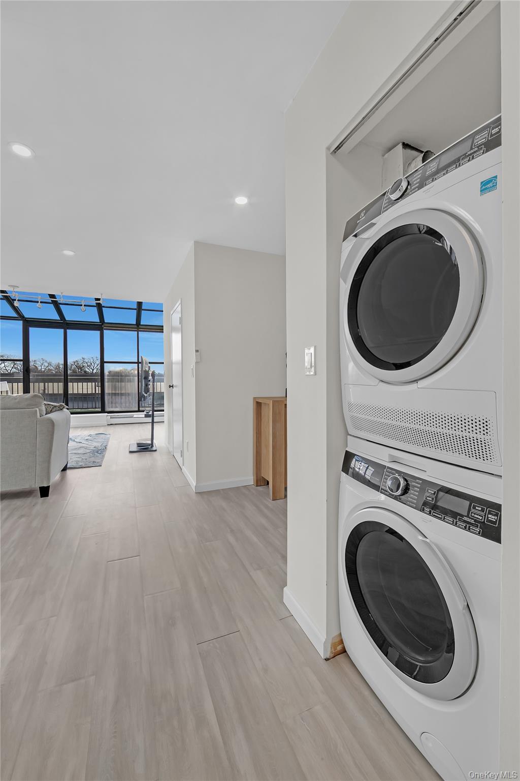 #13 photo, 1374 Midland Avenue, ব্রঙ্কস Bronxville , NY 10708