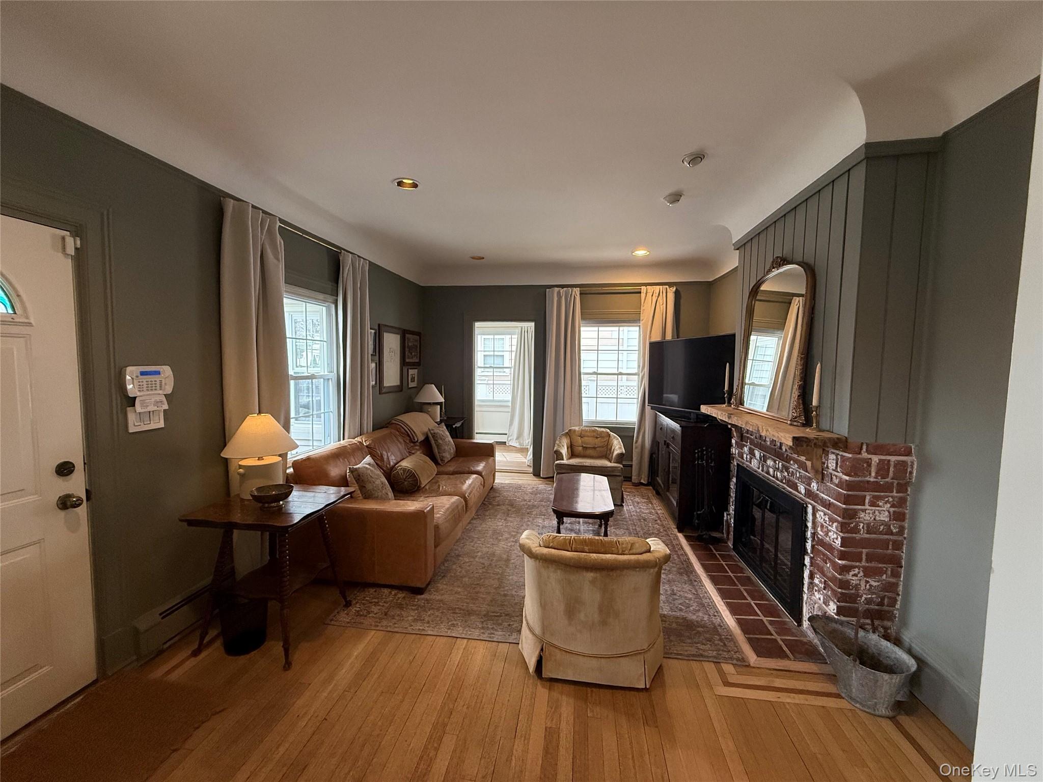 #2 photo, 92 Grandview Avenue, White Plains , NY 10605