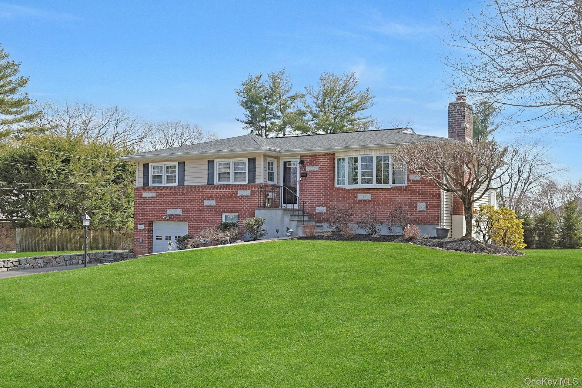 #1 photo, 12 Greenwood Lane, Valhalla , NY 10595