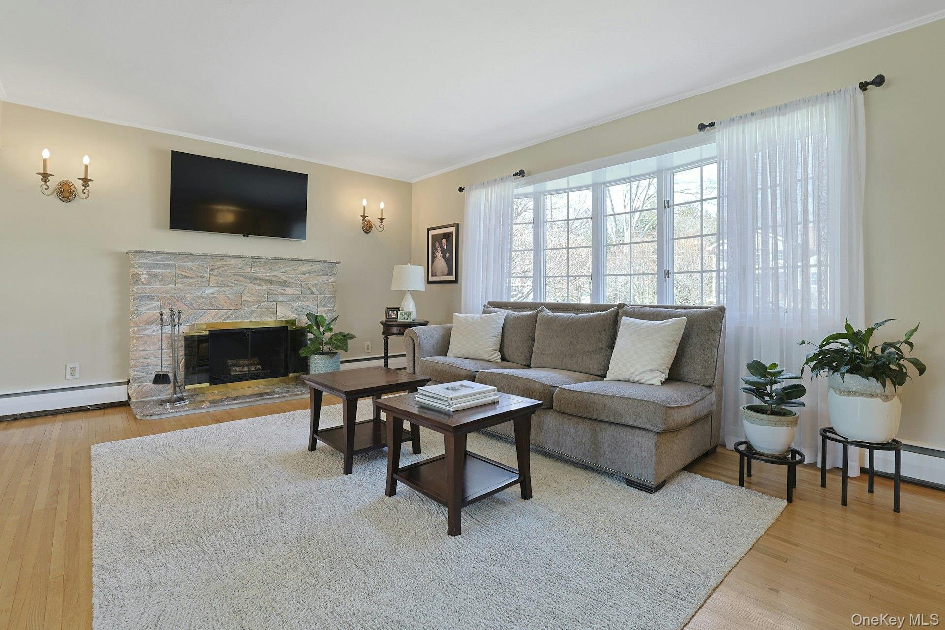 #6 photo, 12 Greenwood Lane, Valhalla , NY 10595