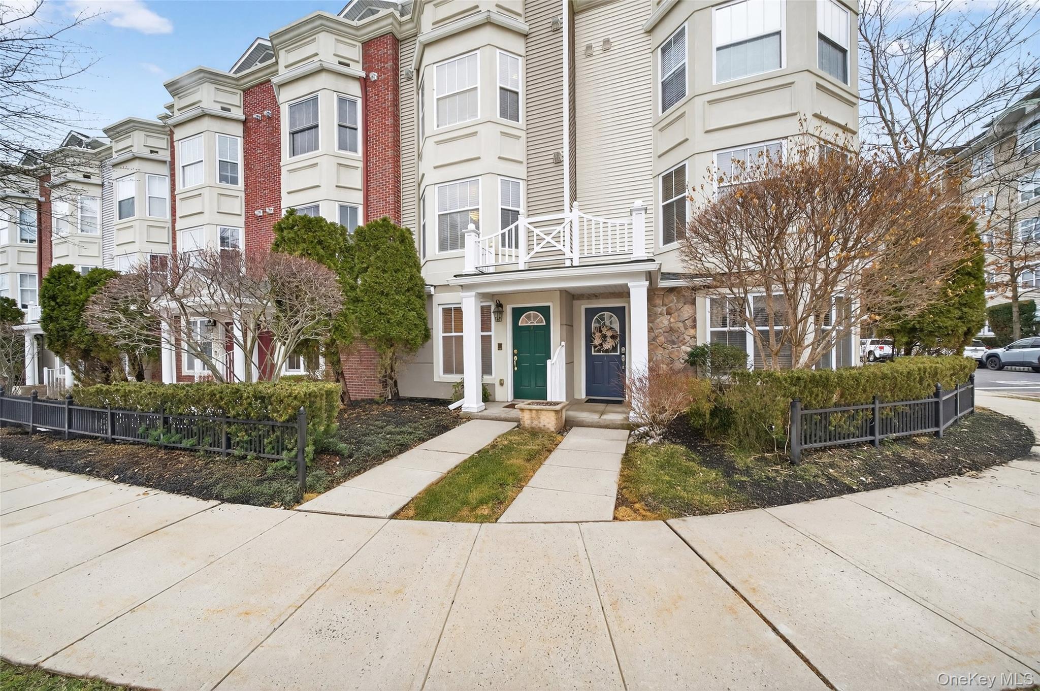 #1 photo, 3 Harbor Pointe Drive, Haverstraw , NY 10927