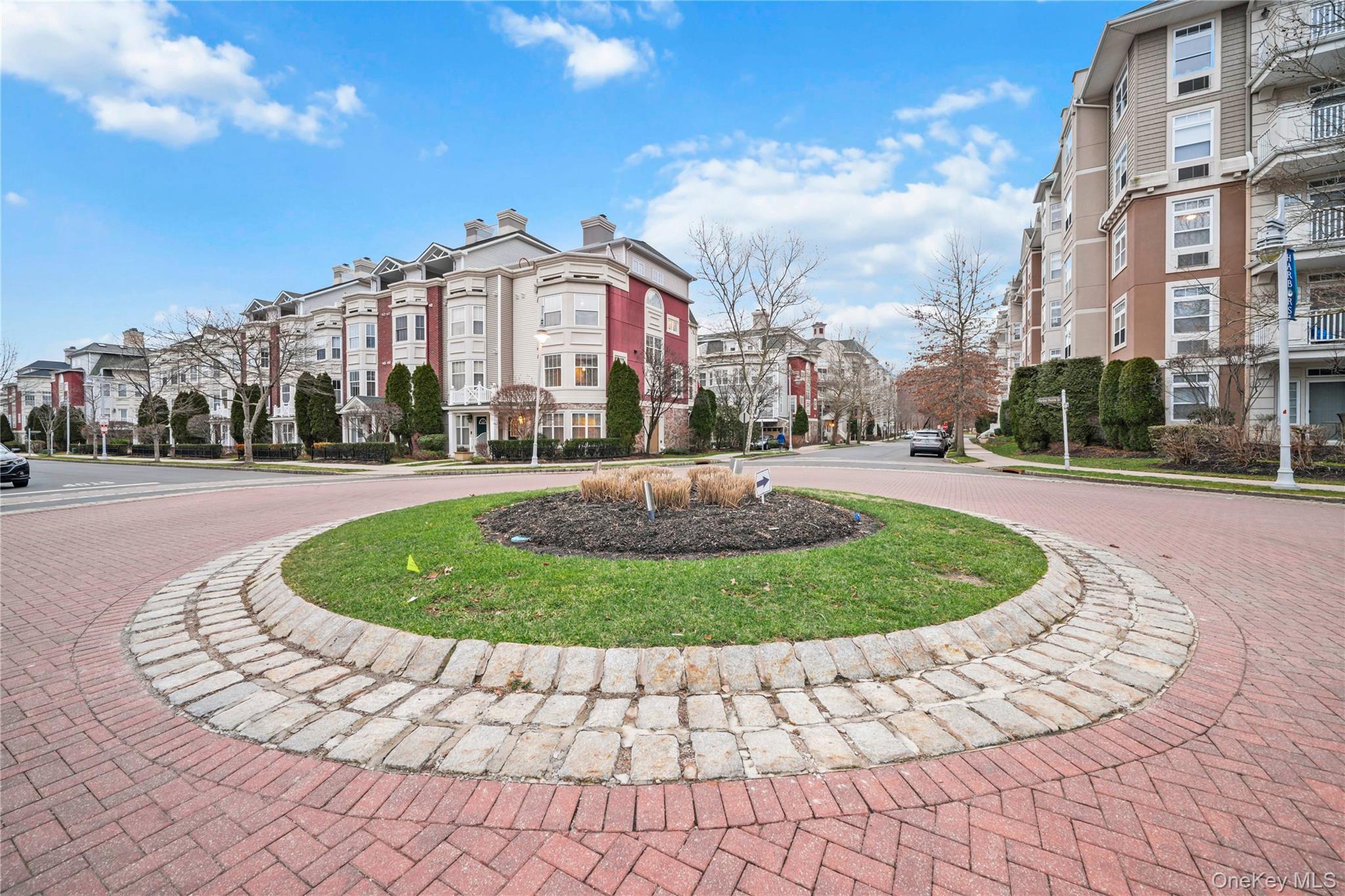 #2 photo, 3 Harbor Pointe Drive, Haverstraw , NY 10927