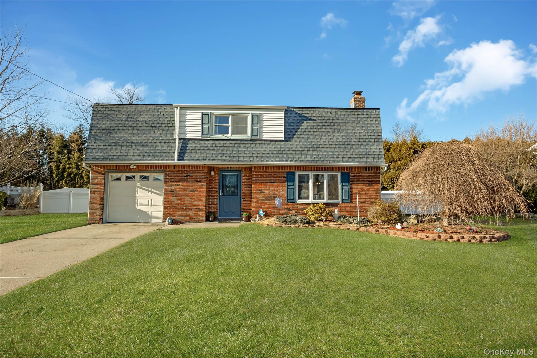 #1 photo, 25 Windham Lane, সাফোক কাউন্টি Ronkonkoma , NY 11779