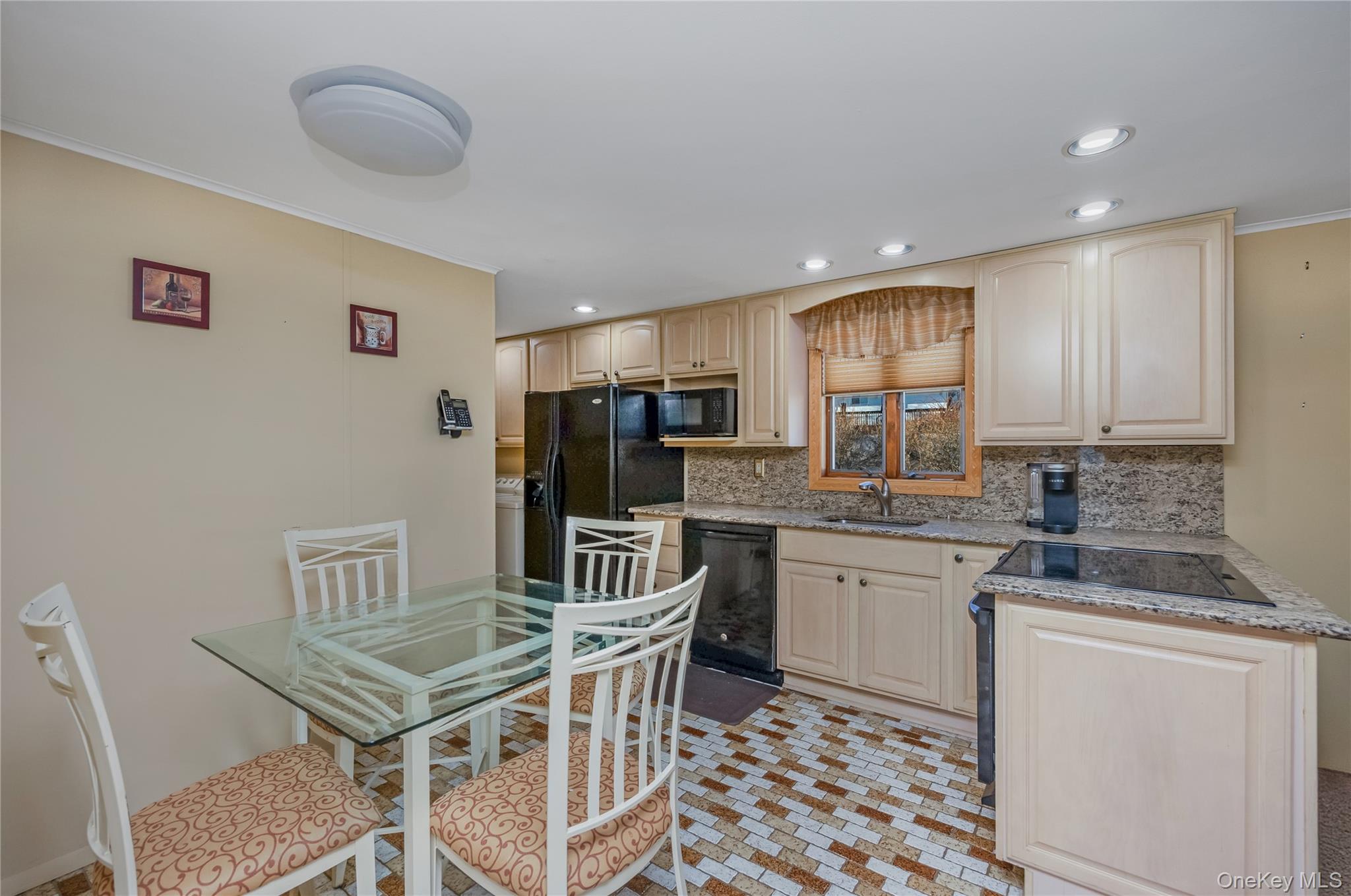 #11 photo, 25 Windham Lane, সাফোক কাউন্টি Ronkonkoma , NY 11779