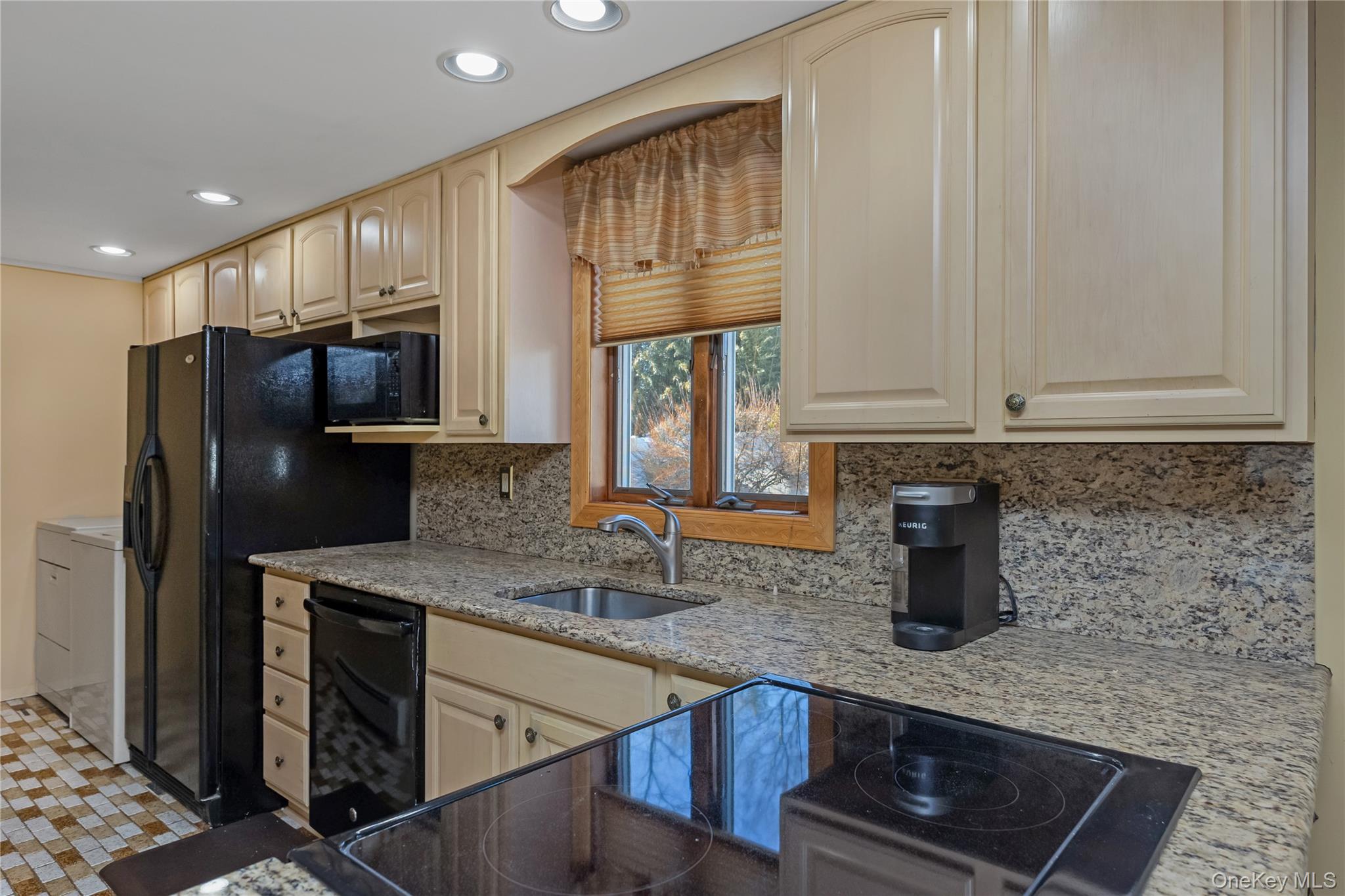 #12 photo, 25 Windham Lane, সাফোক কাউন্টি Ronkonkoma , NY 11779