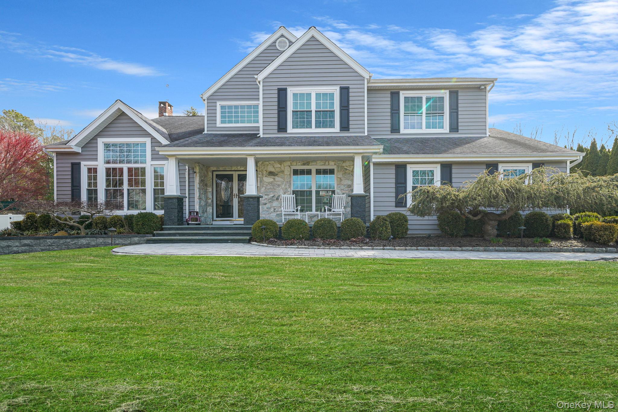 #1 photo, 8 Kimberly Court, সাফোক কাউন্টি Manorville , NY 11949