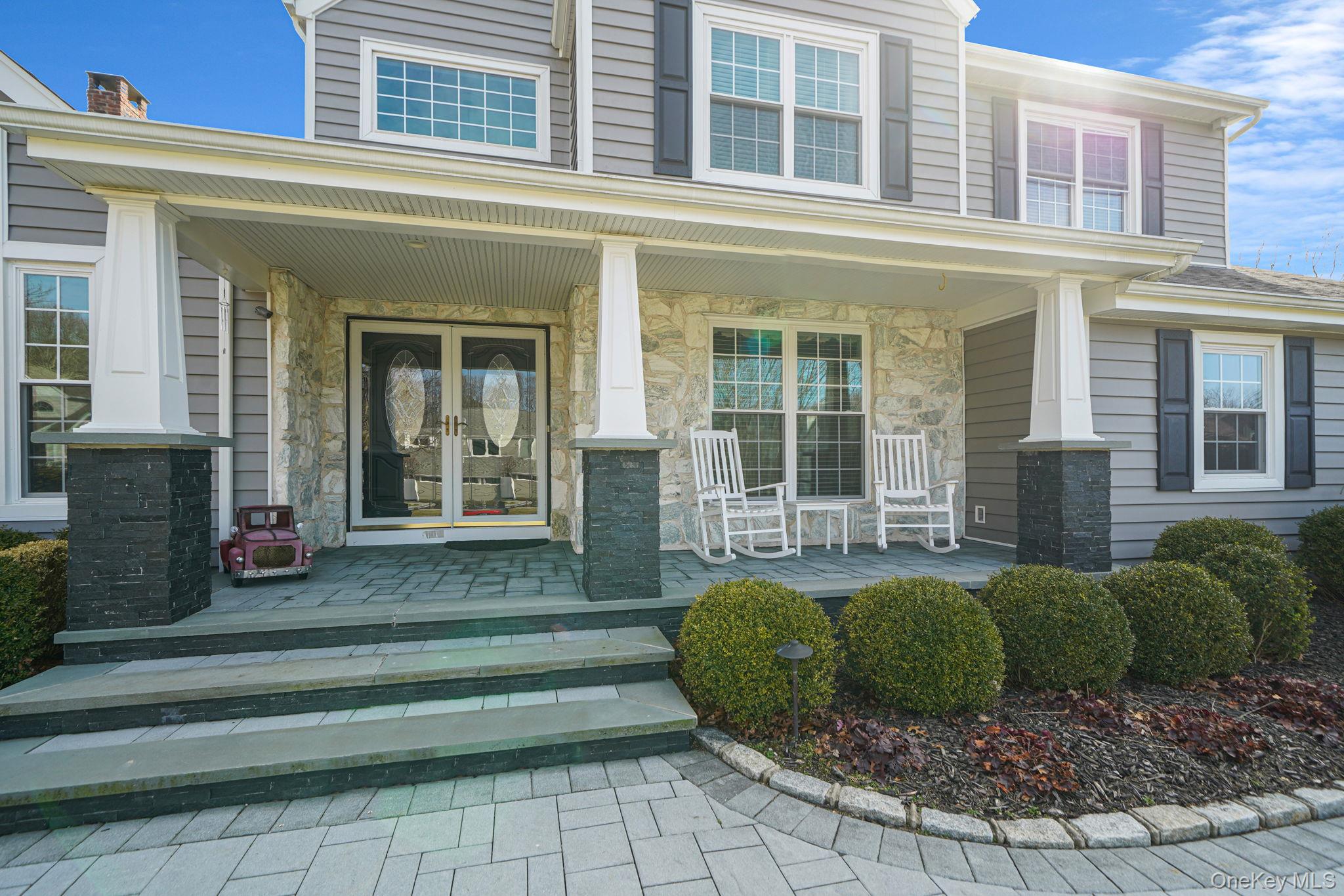 #2 photo, 8 Kimberly Court, সাফোক কাউন্টি Manorville , NY 11949