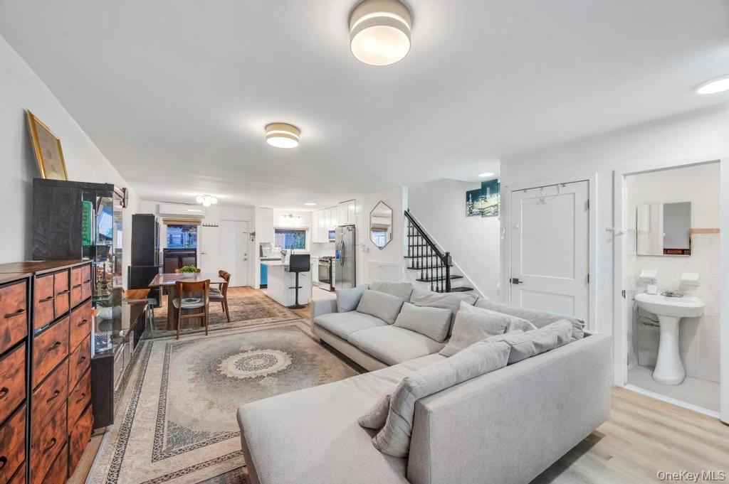 #4 photo, 2033 E 68th Street, ব্রুকলিন Brooklyn , NY 11234