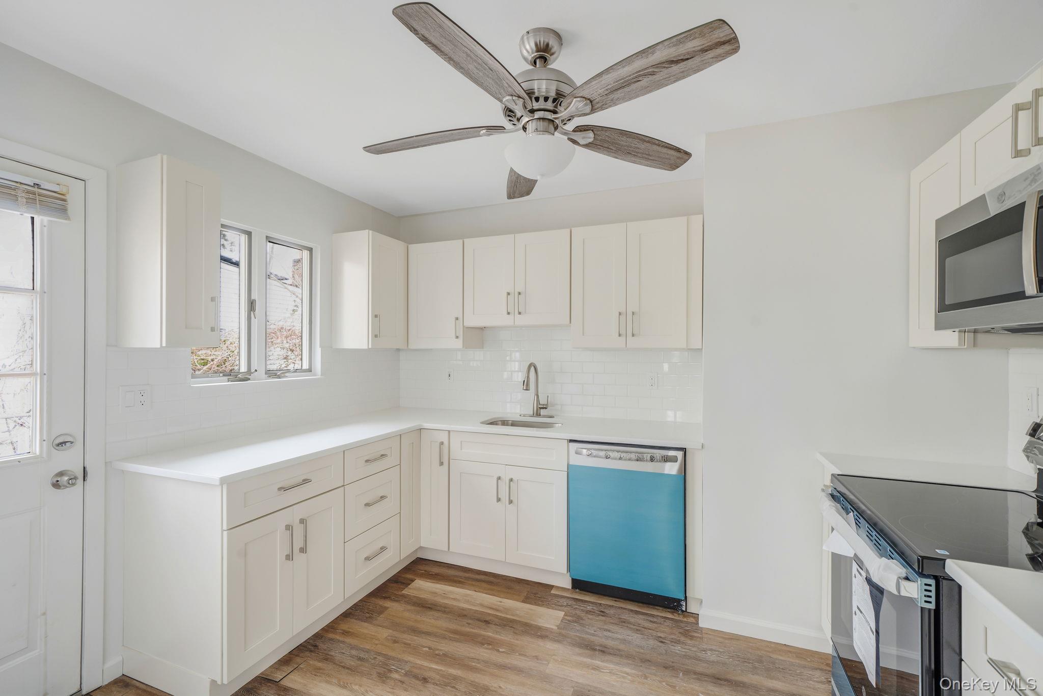 #5 photo, 38 Manor Drive, সাফোক কাউন্টি Shirley , NY 11967