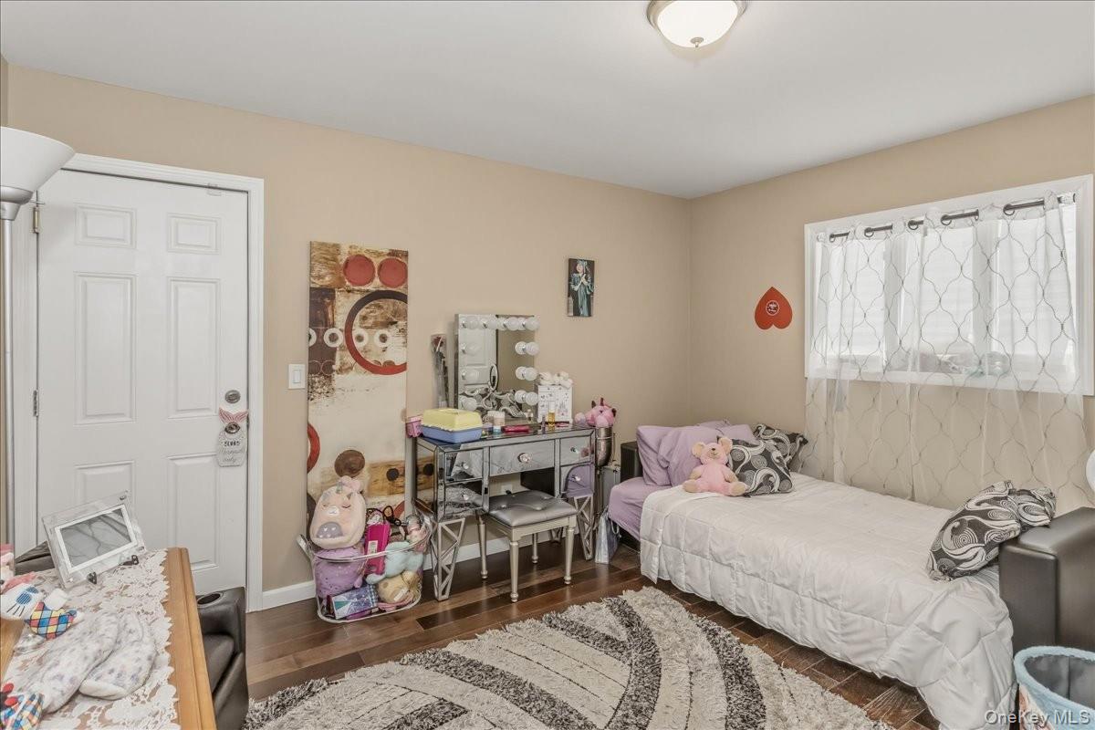 #20 photo, 4460 Merrick Road, Massapequa , NY 11758