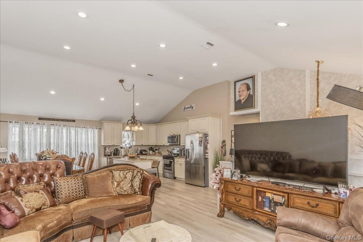 #3 photo, 4460 Merrick Road, Massapequa , NY 11758