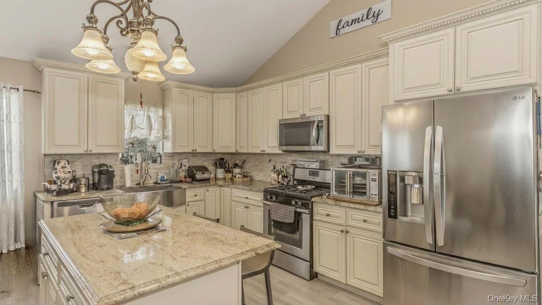 #7 photo, 4460 Merrick Road, Massapequa , NY 11758