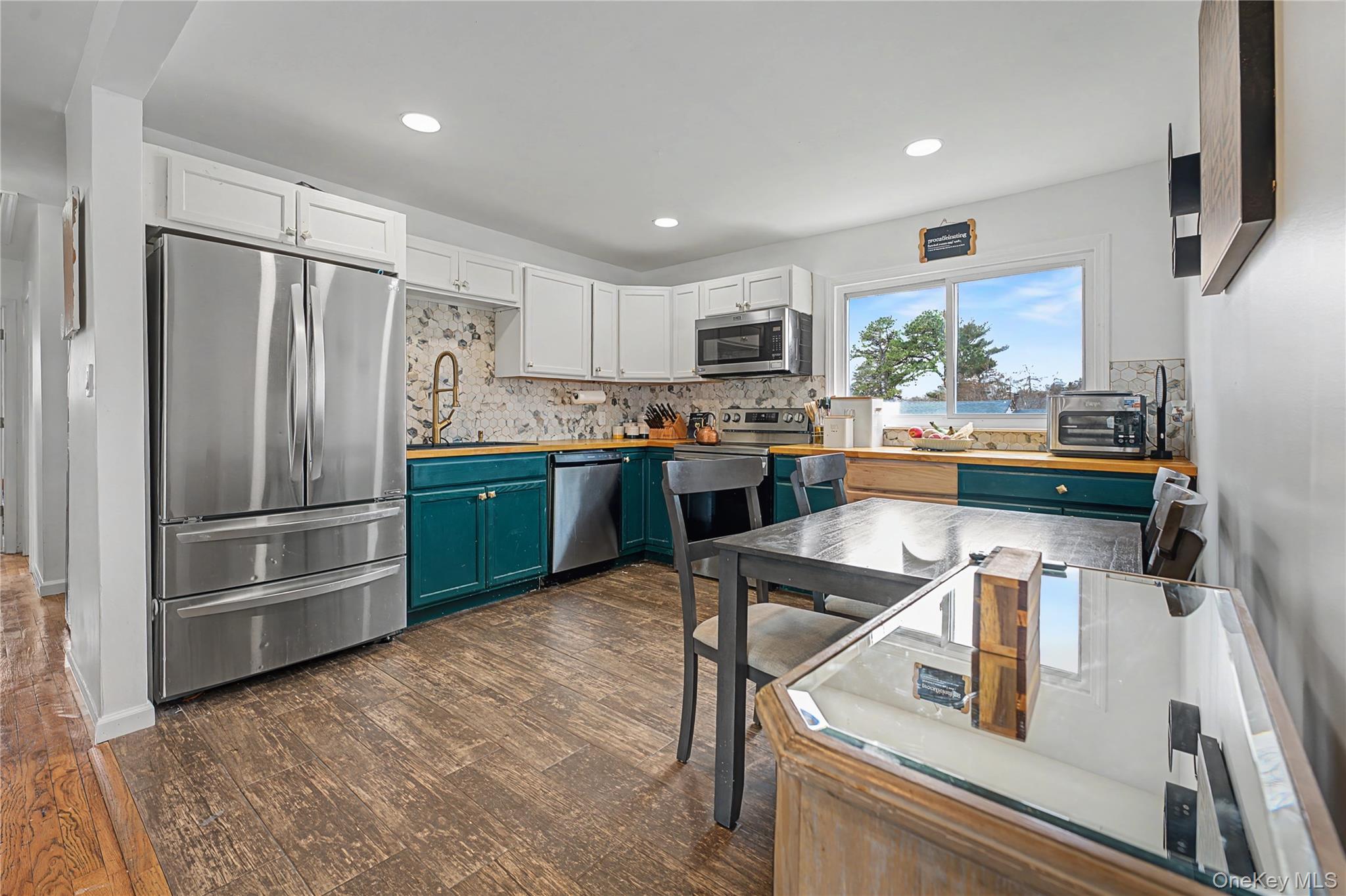 #4 photo, 46 S 26th Street, সাফোক কাউন্টি Wyandanch , NY 11798