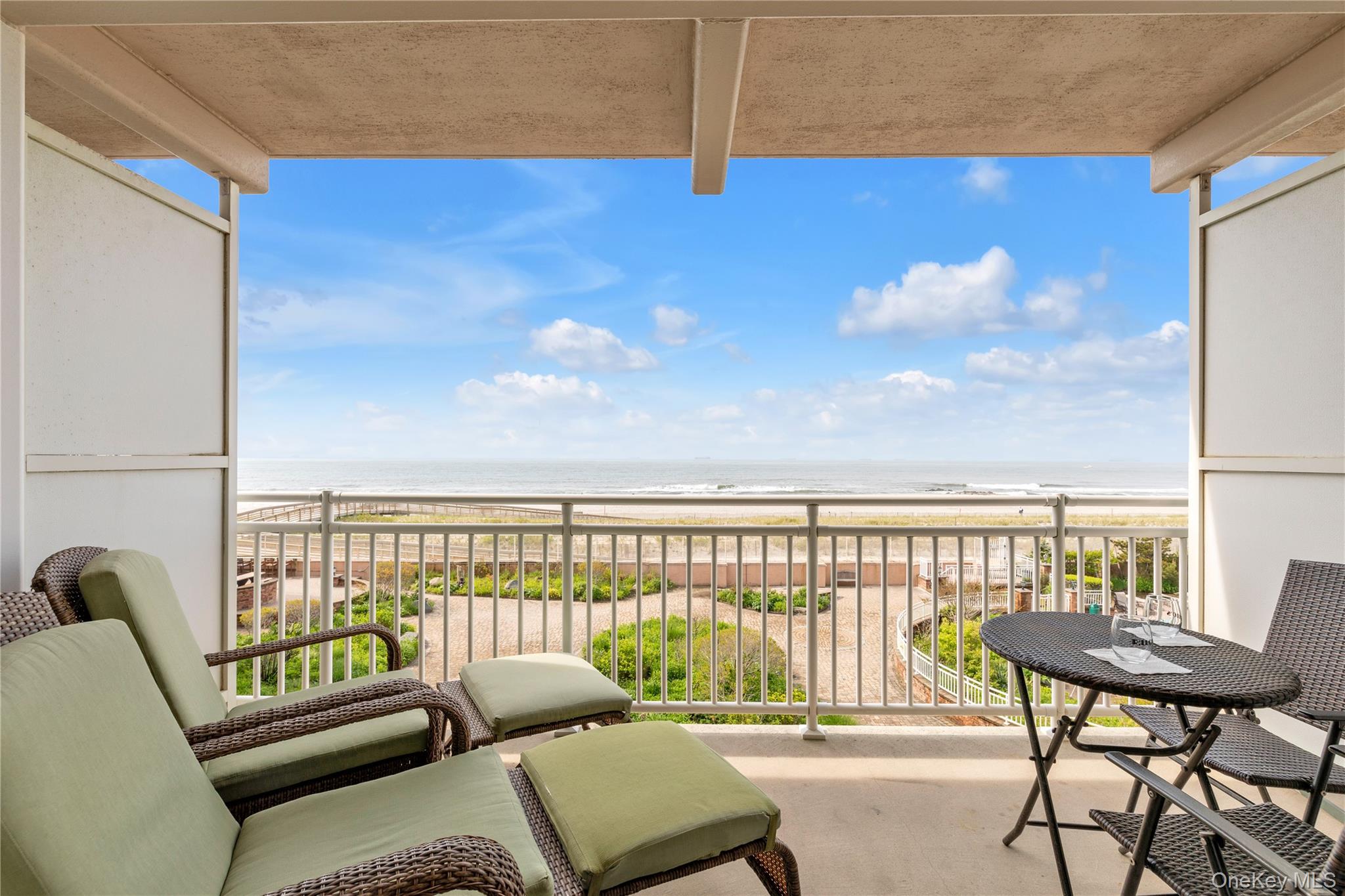 #13 photo, 830 Shore Road, নাসাউ কাউন্টি Long Beach , NY 11561