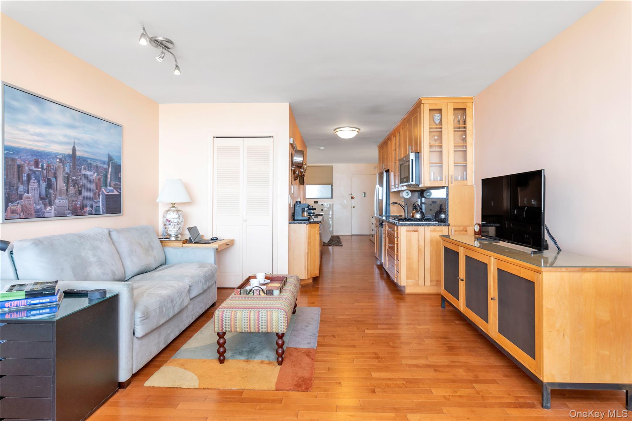 #3 photo, 830 Shore Road, নাসাউ কাউন্টি Long Beach , NY 11561